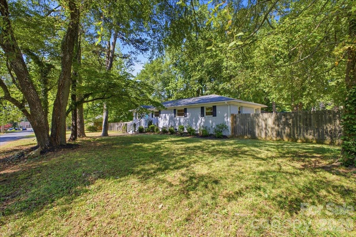 1815 Haines Street — Charlotte