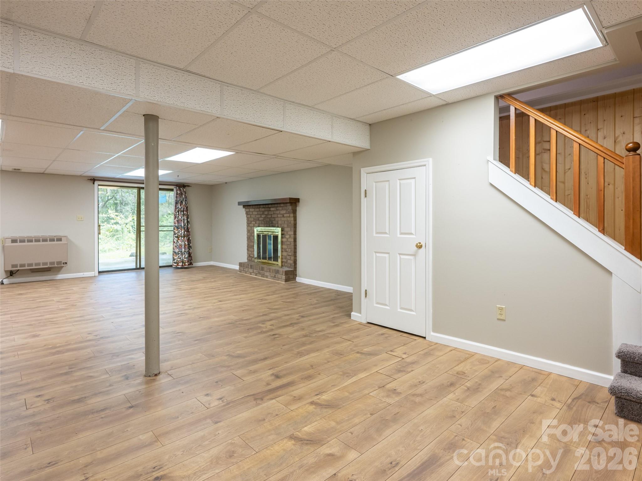 40 Applecross Road — Weaverville