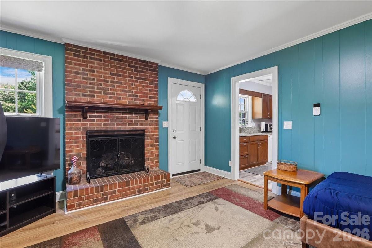 13507 Four Oaks Lane — Matthews