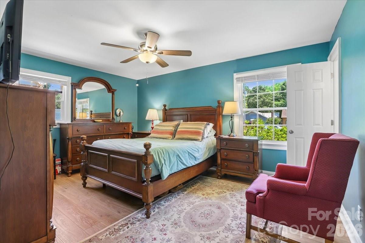 13507 Four Oaks Lane — Matthews