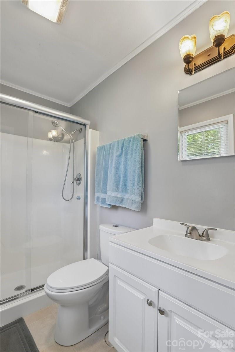 13507 Four Oaks Lane — Matthews