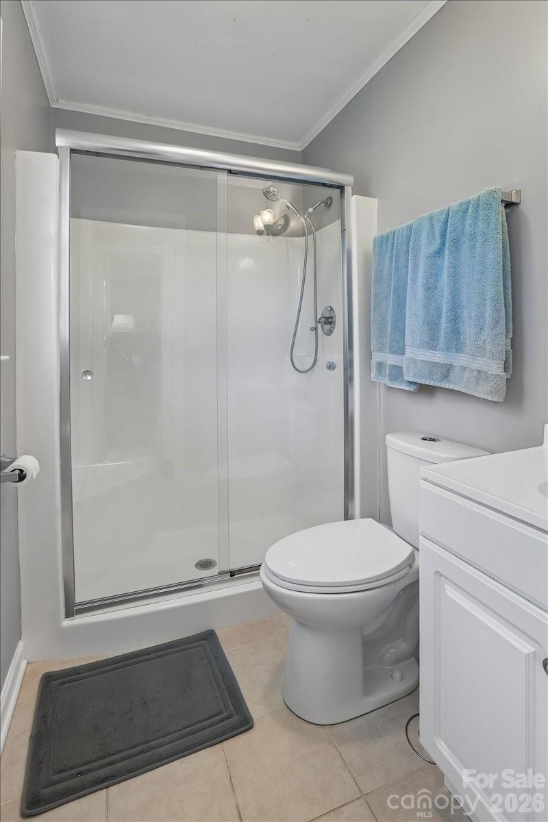 13507 Four Oaks Lane — Matthews