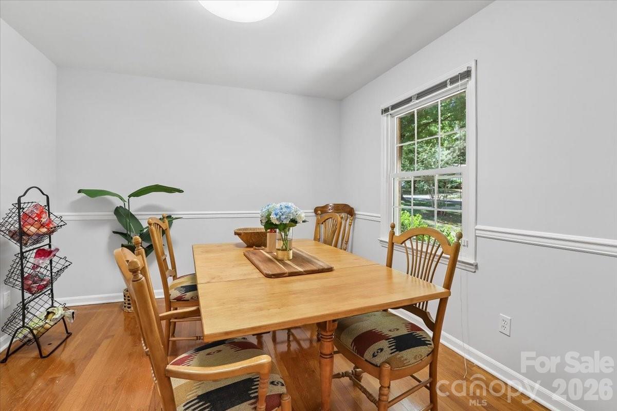 13507 Four Oaks Lane — Matthews