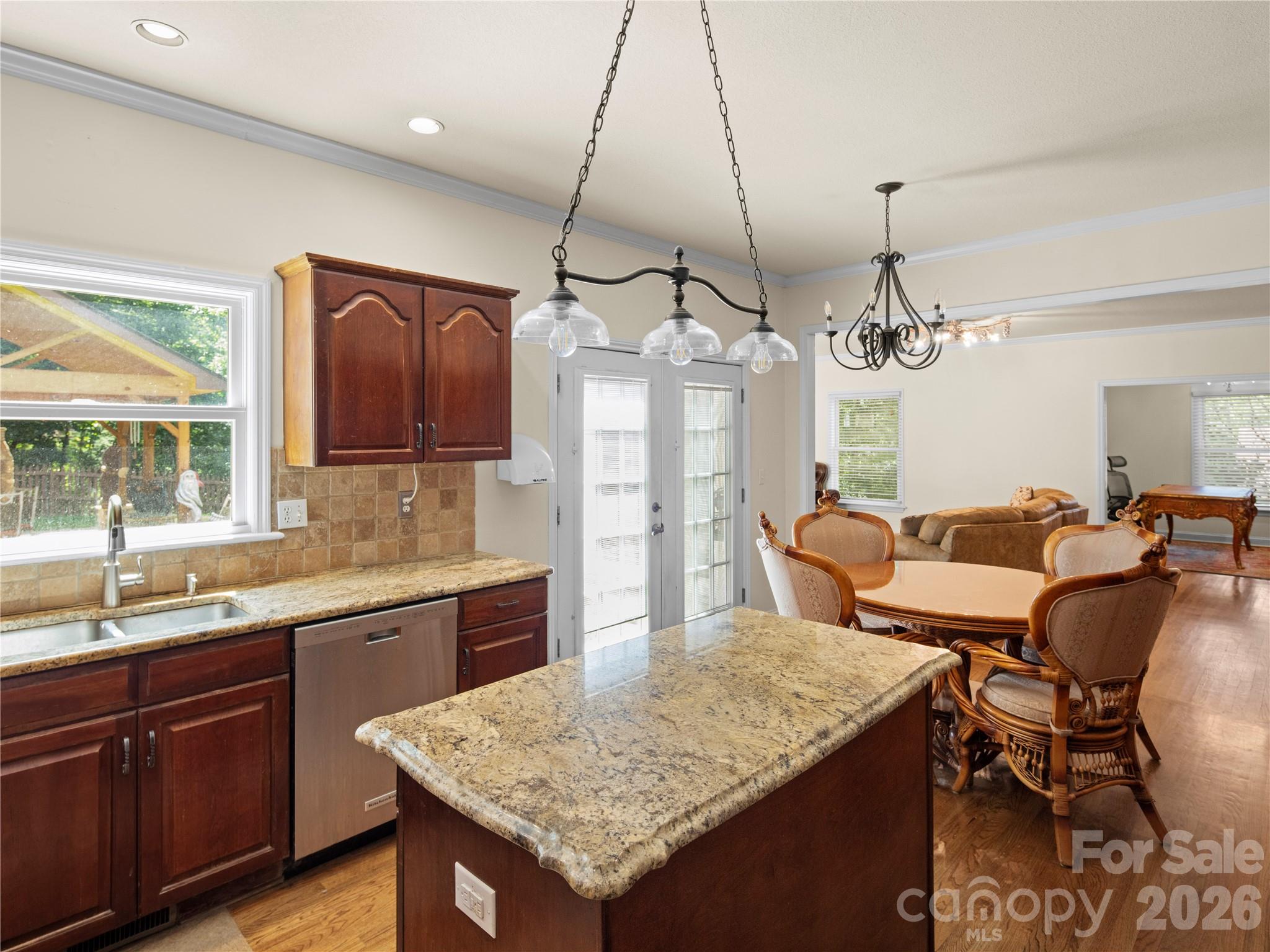 105 Braeside Circle — Asheville