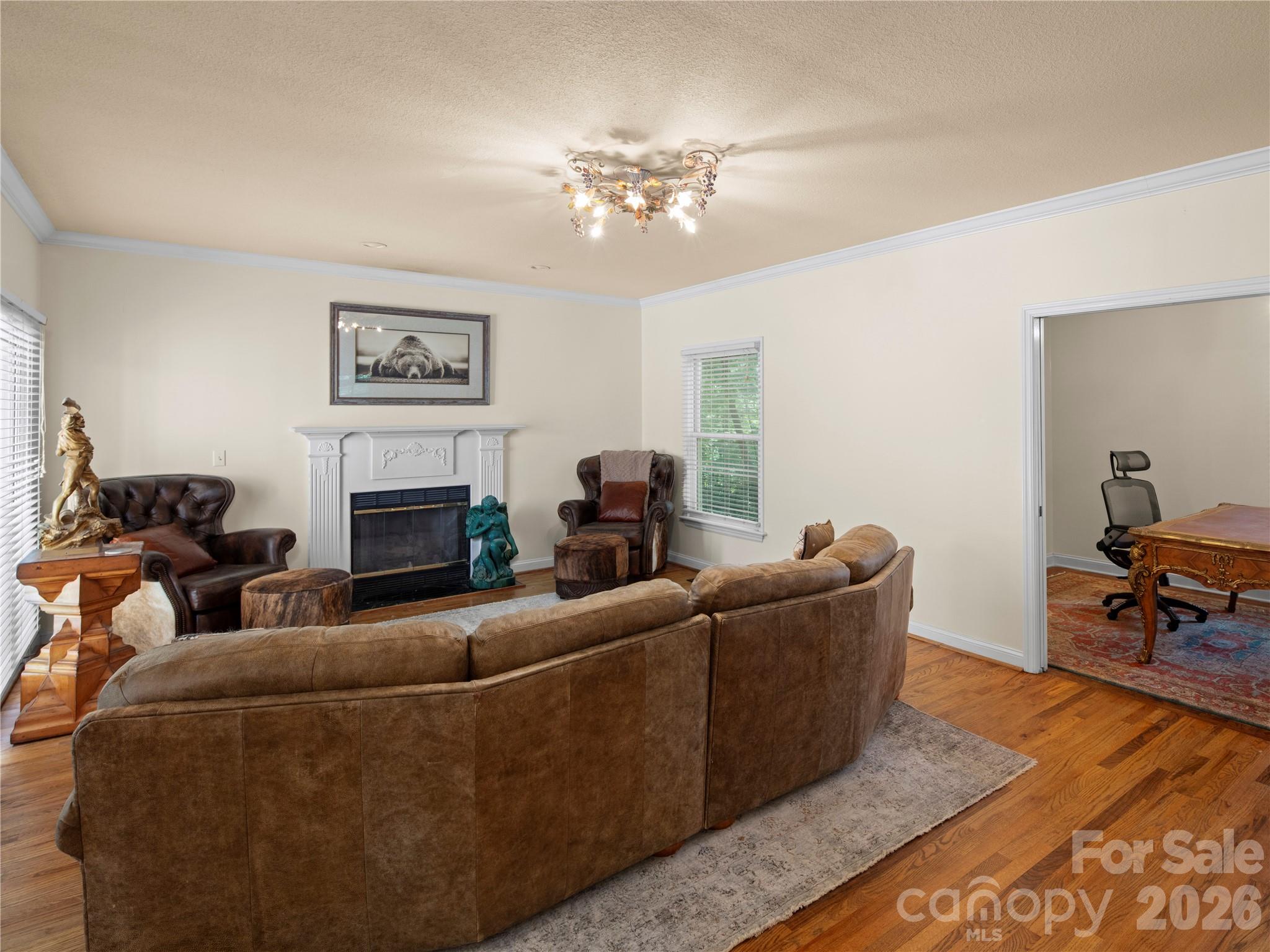 105 Braeside Circle — Asheville