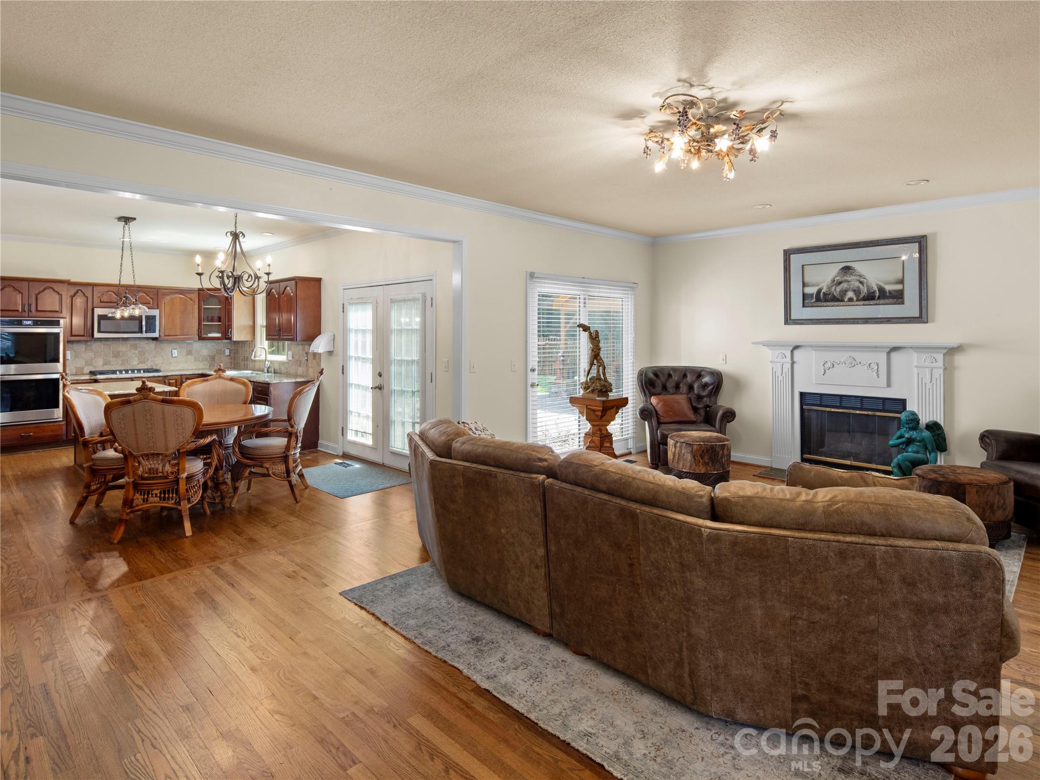 105 Braeside Circle — Asheville