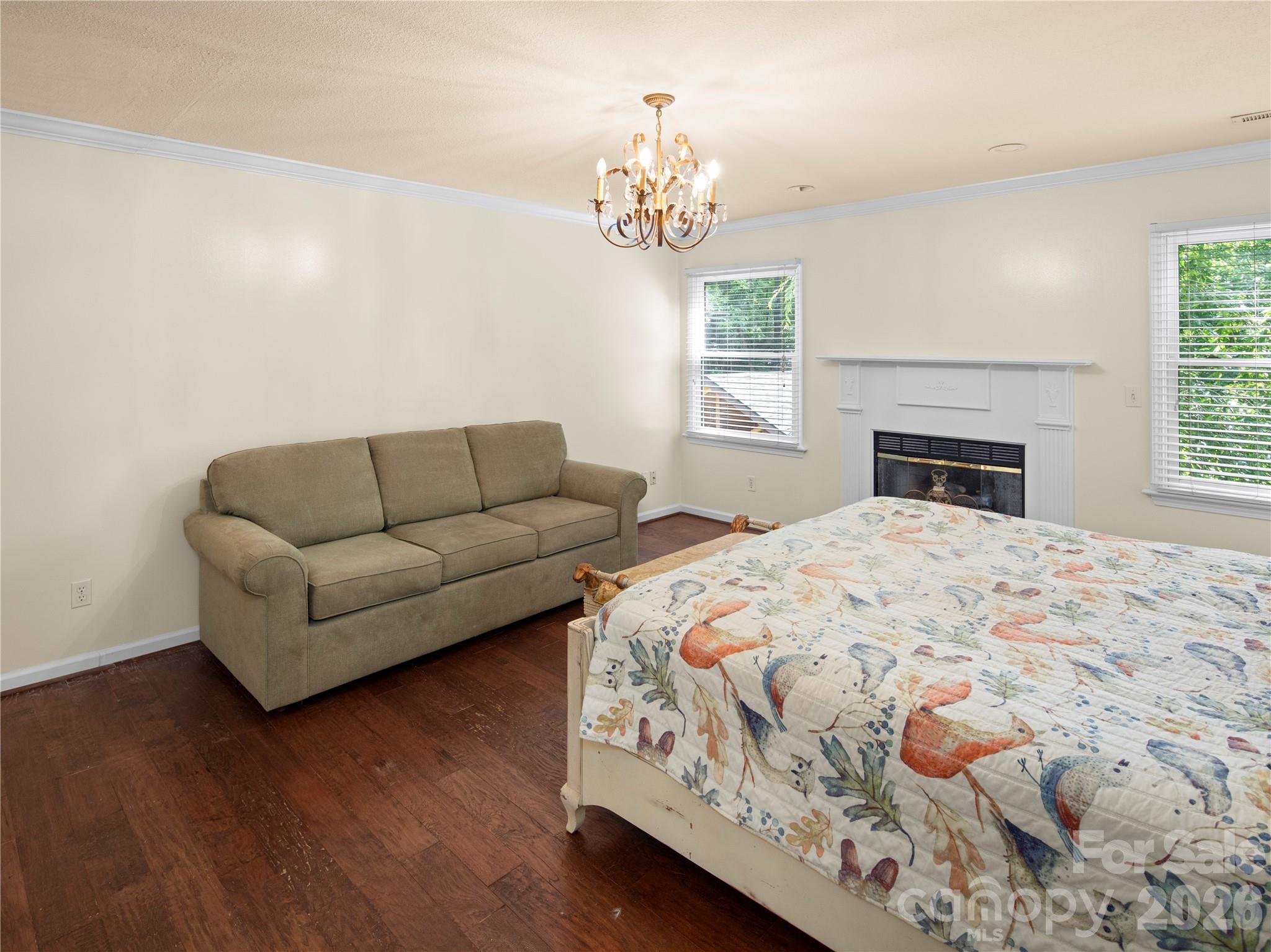 105 Braeside Circle — Asheville