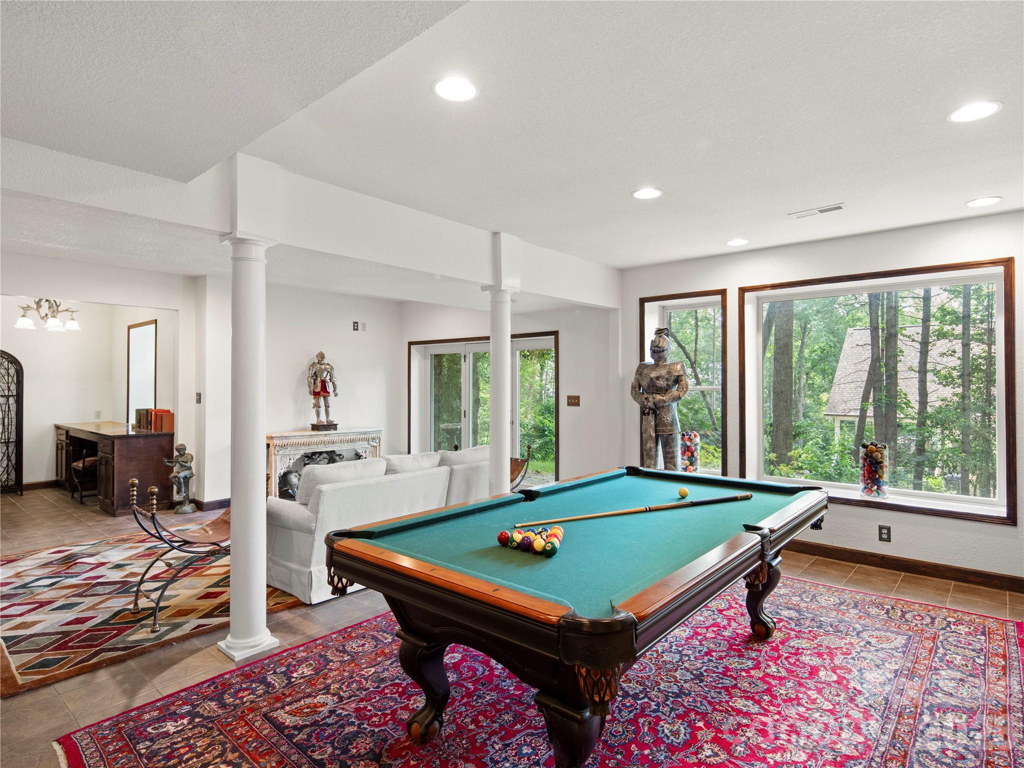 105 Braeside Circle — Asheville