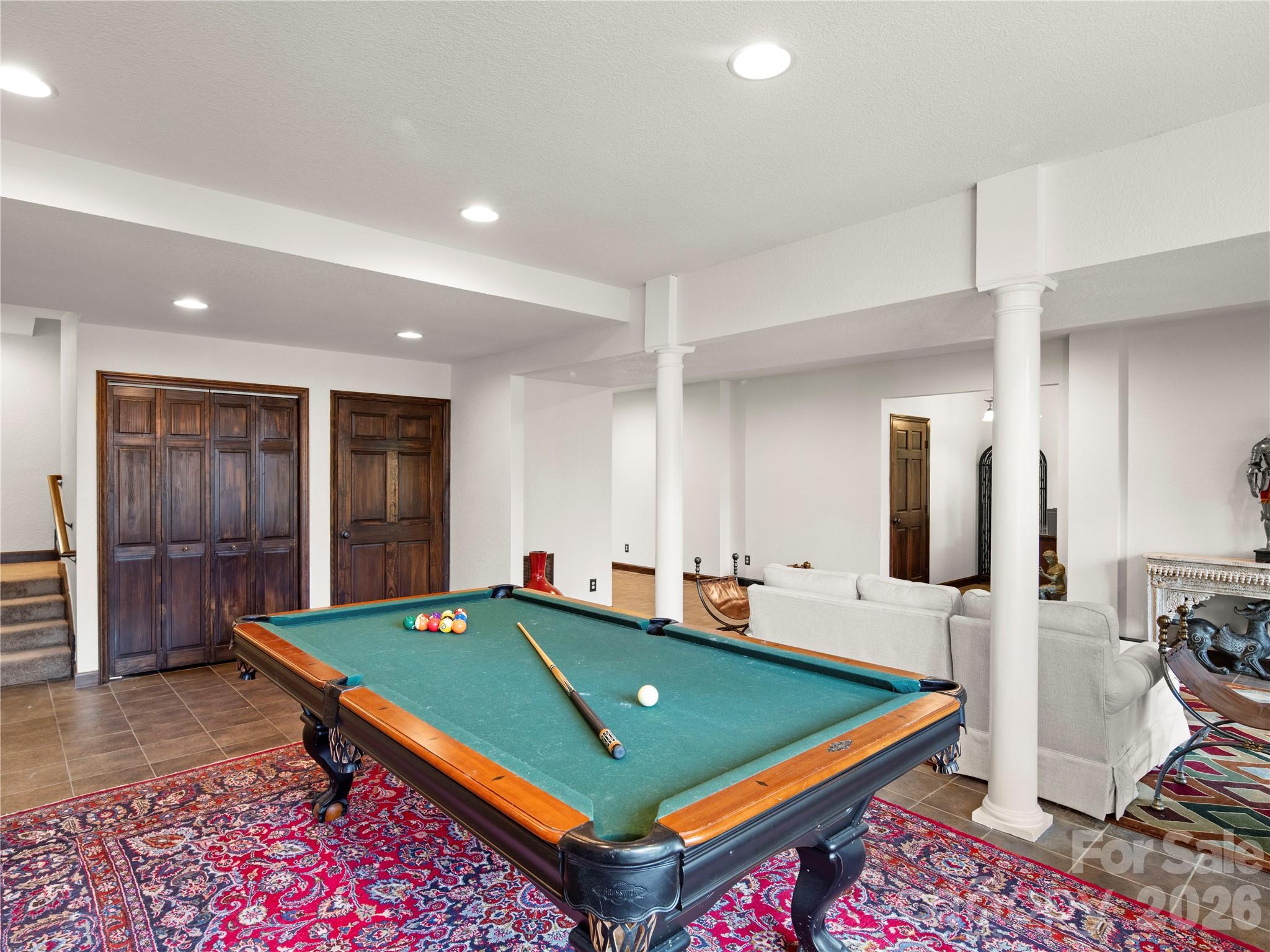 105 Braeside Circle — Asheville