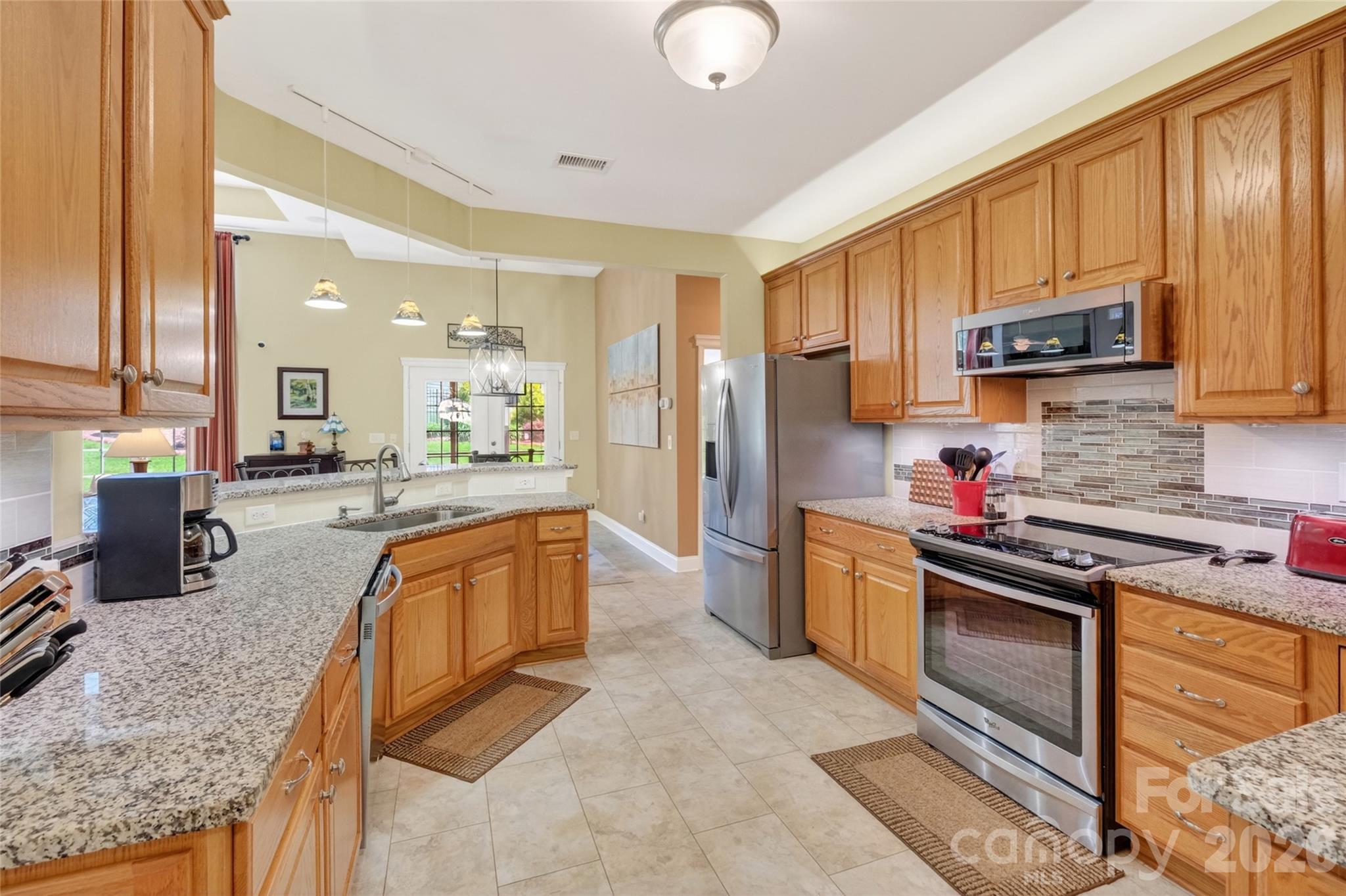 1005 Feather Oak Lane — Matthews