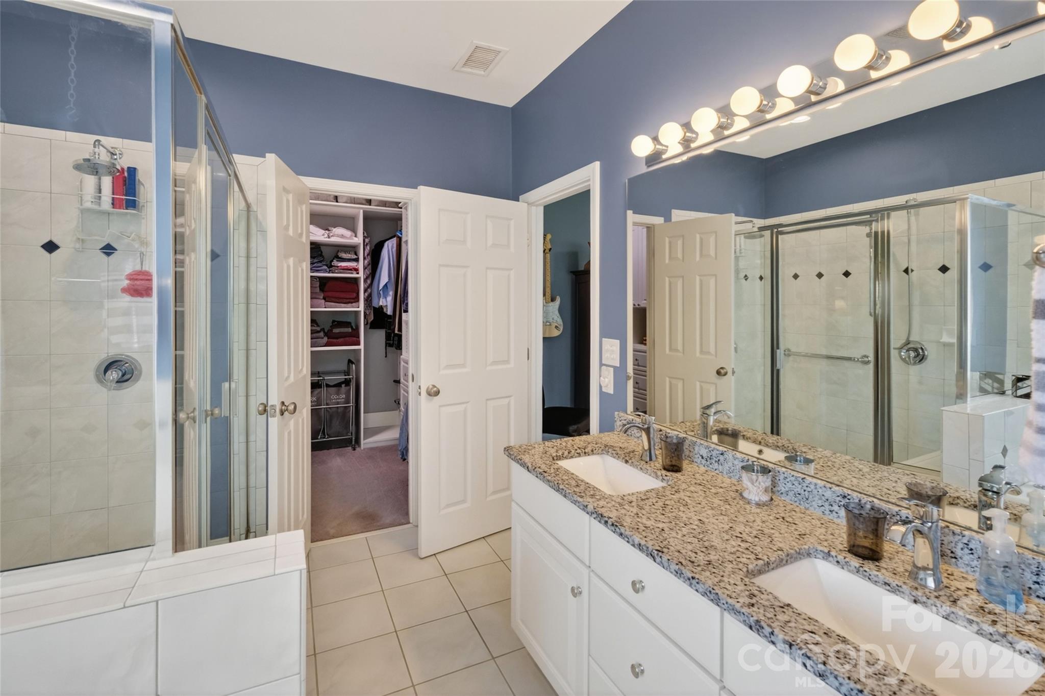 1005 Feather Oak Lane — Matthews