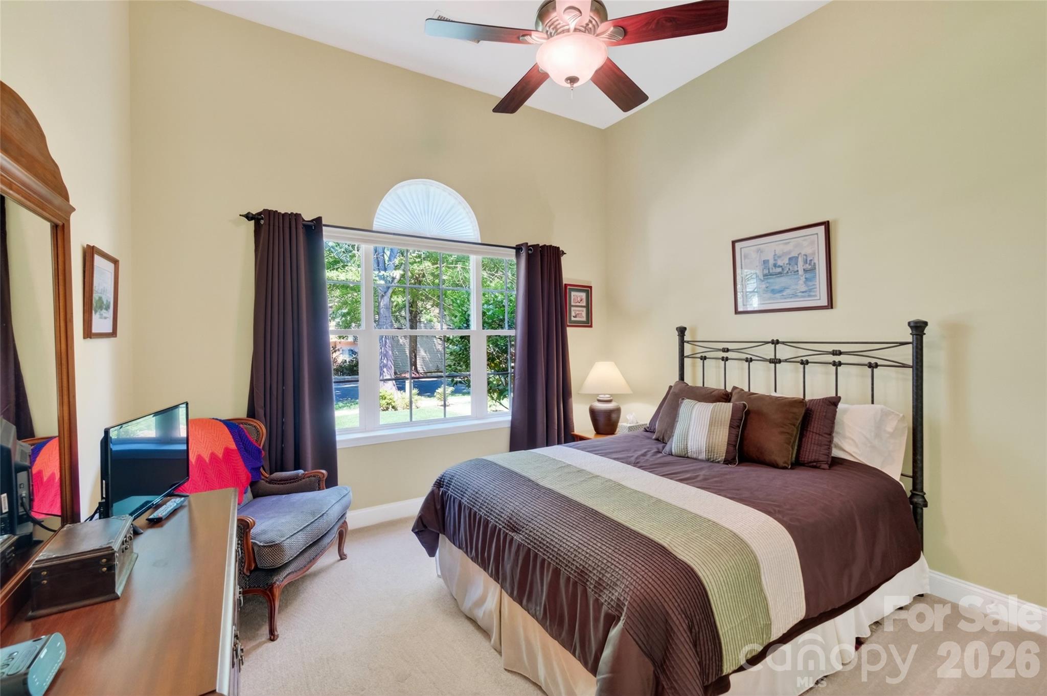 1005 Feather Oak Lane — Matthews