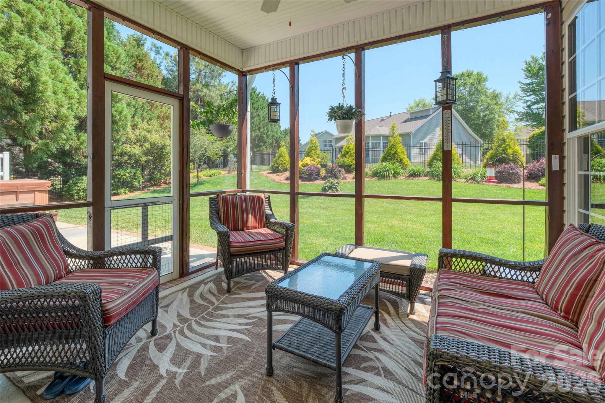 1005 Feather Oak Lane — Matthews