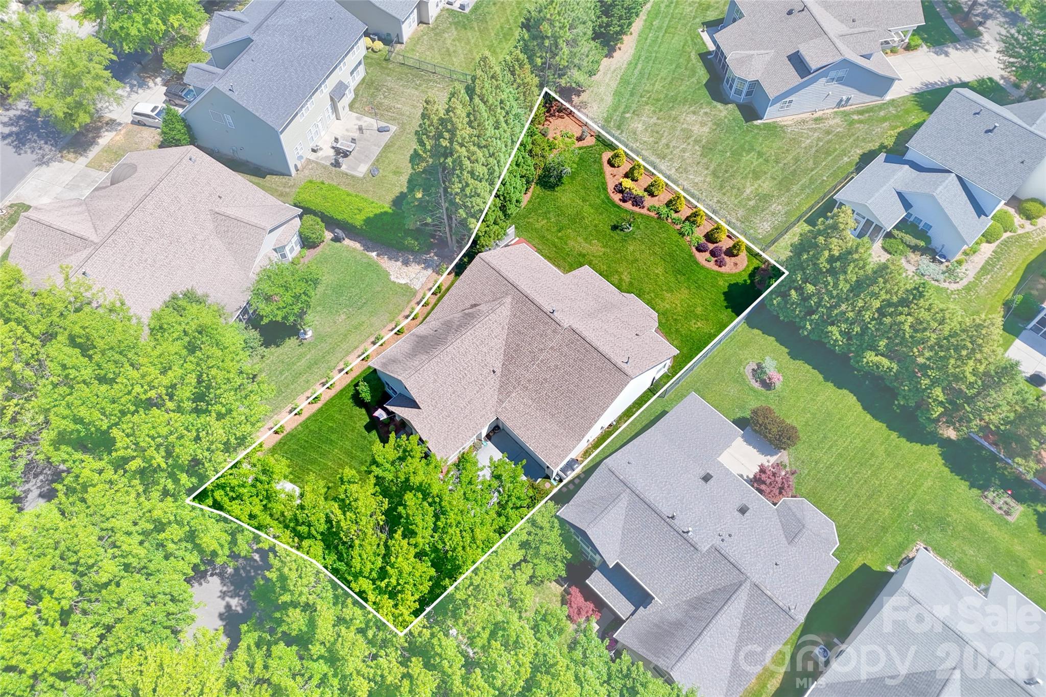 1005 Feather Oak Lane — Matthews