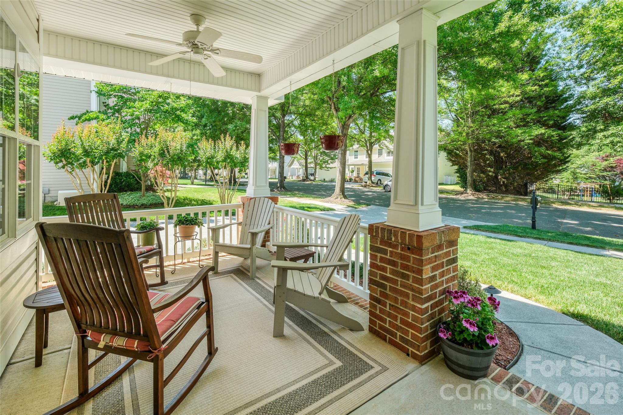 1005 Feather Oak Lane — Matthews