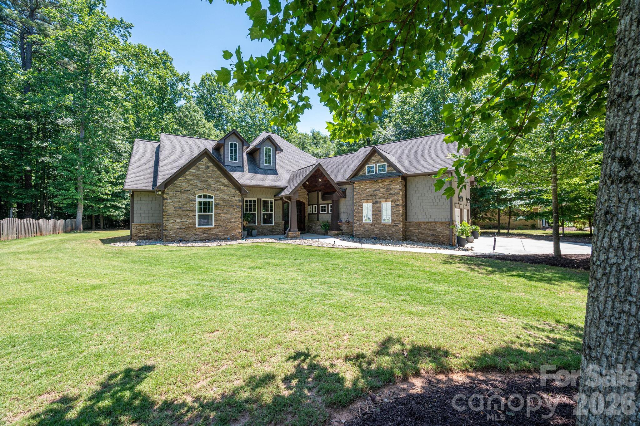 489 Evergreen Road — Lake Wylie