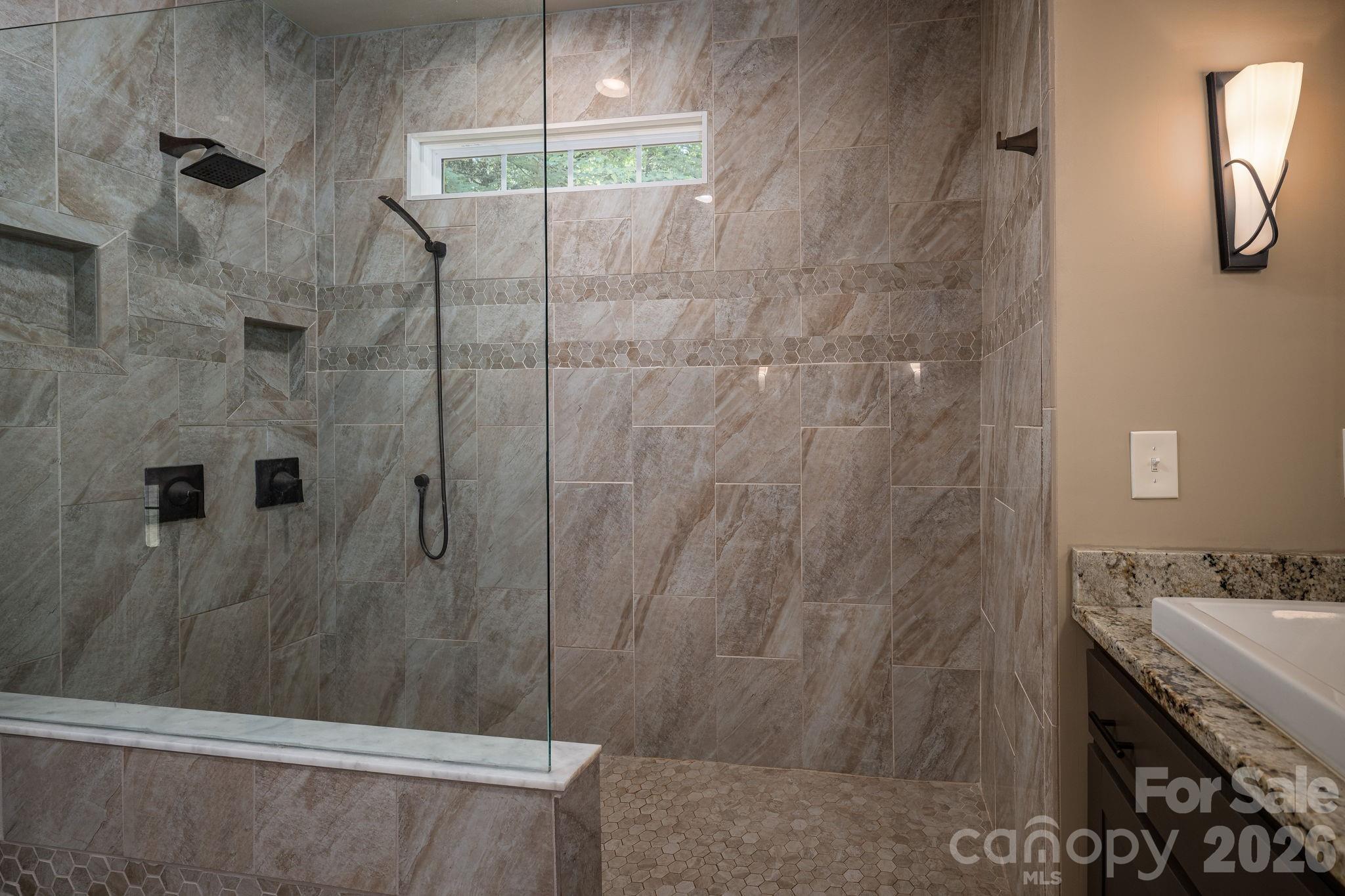 489 Evergreen Road — Lake Wylie