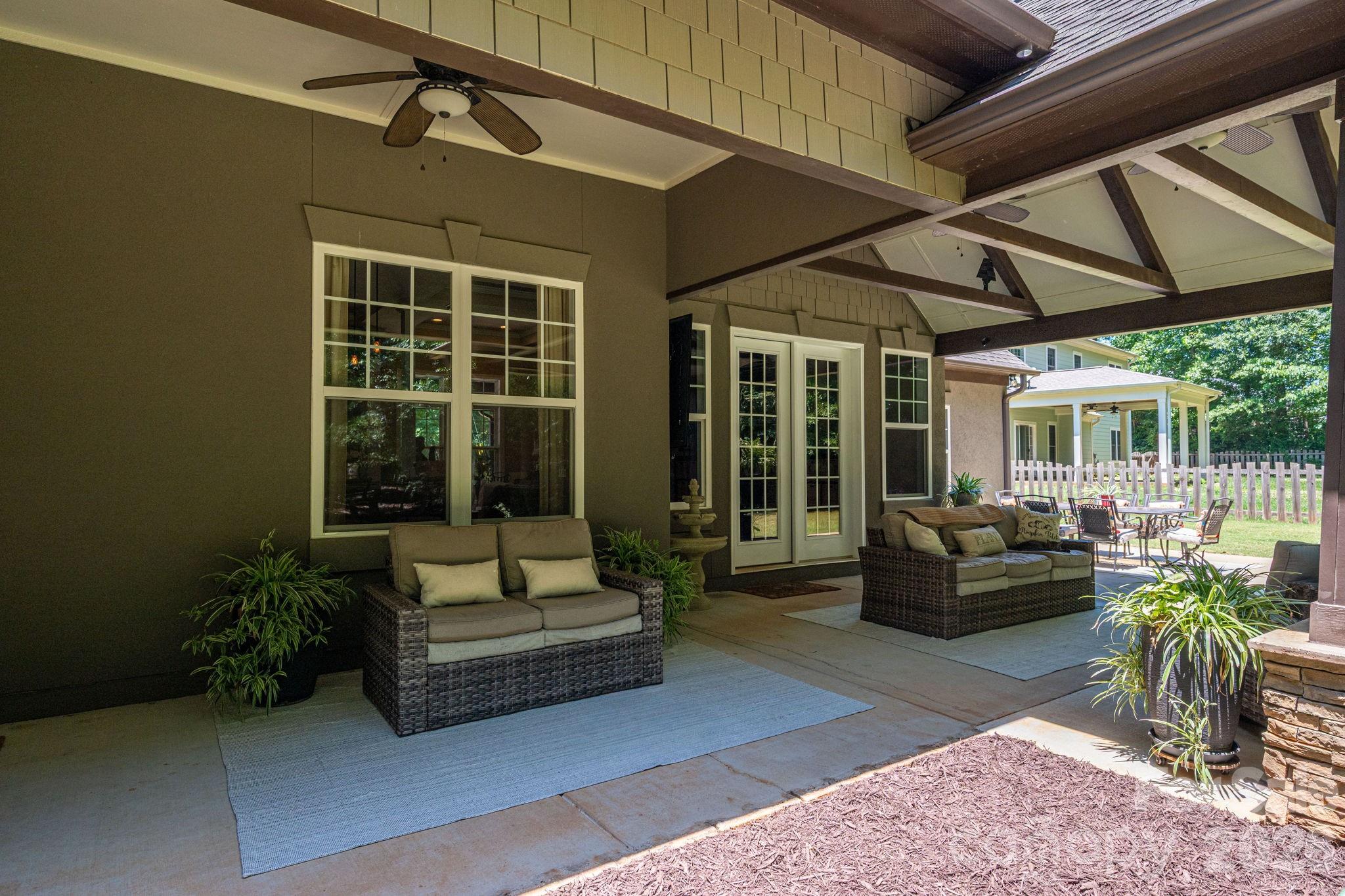 489 Evergreen Road — Lake Wylie
