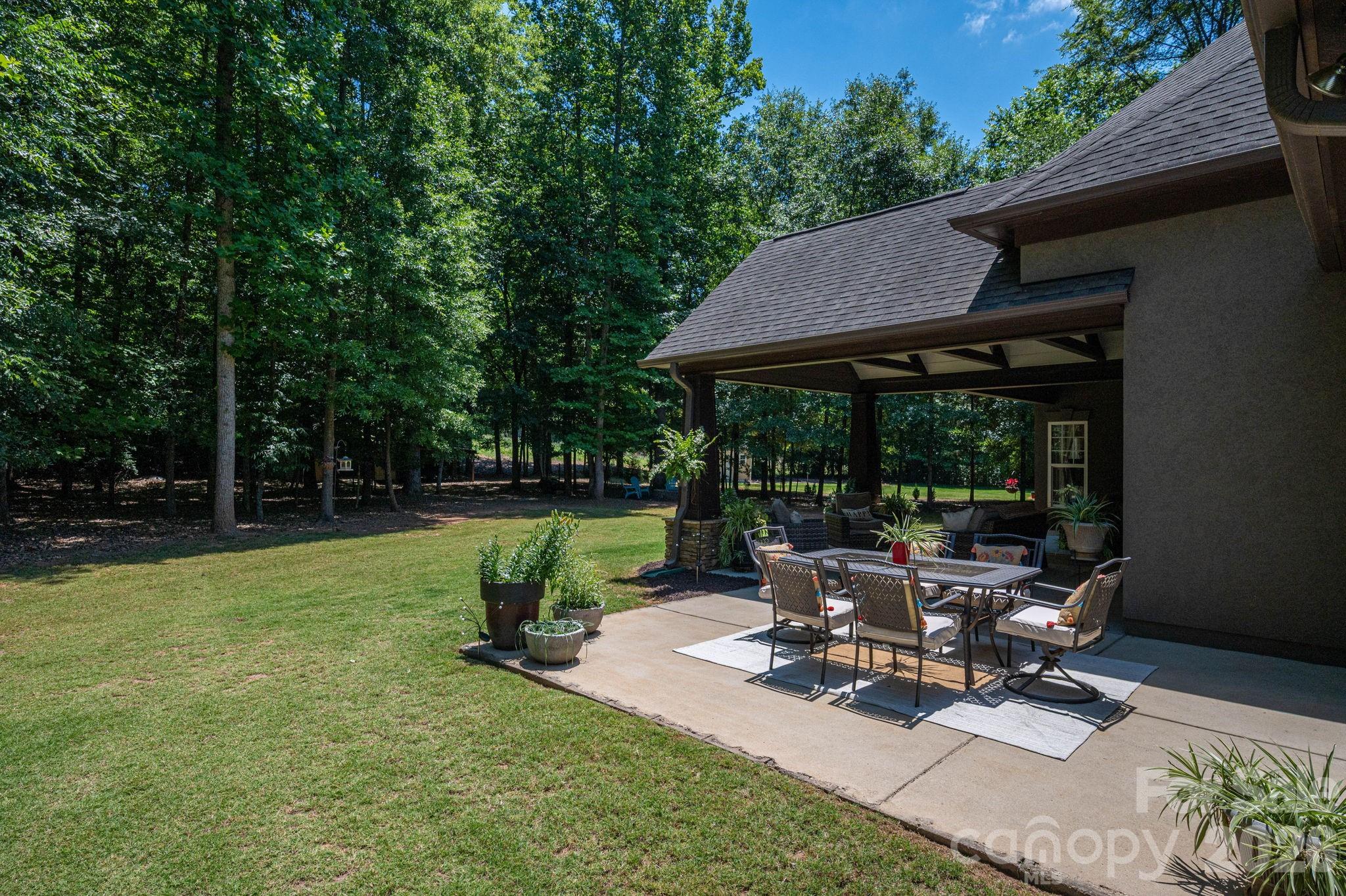 489 Evergreen Road — Lake Wylie