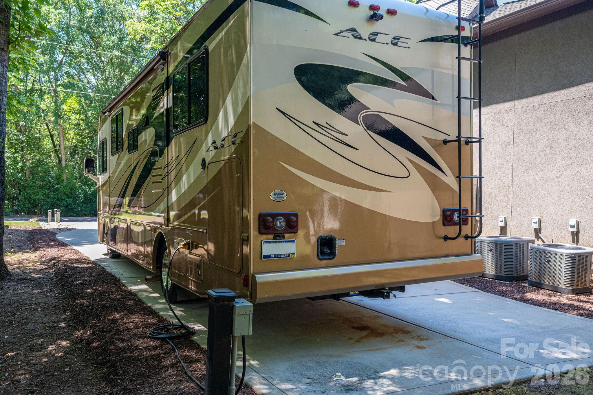 489 Evergreen Road — Lake Wylie