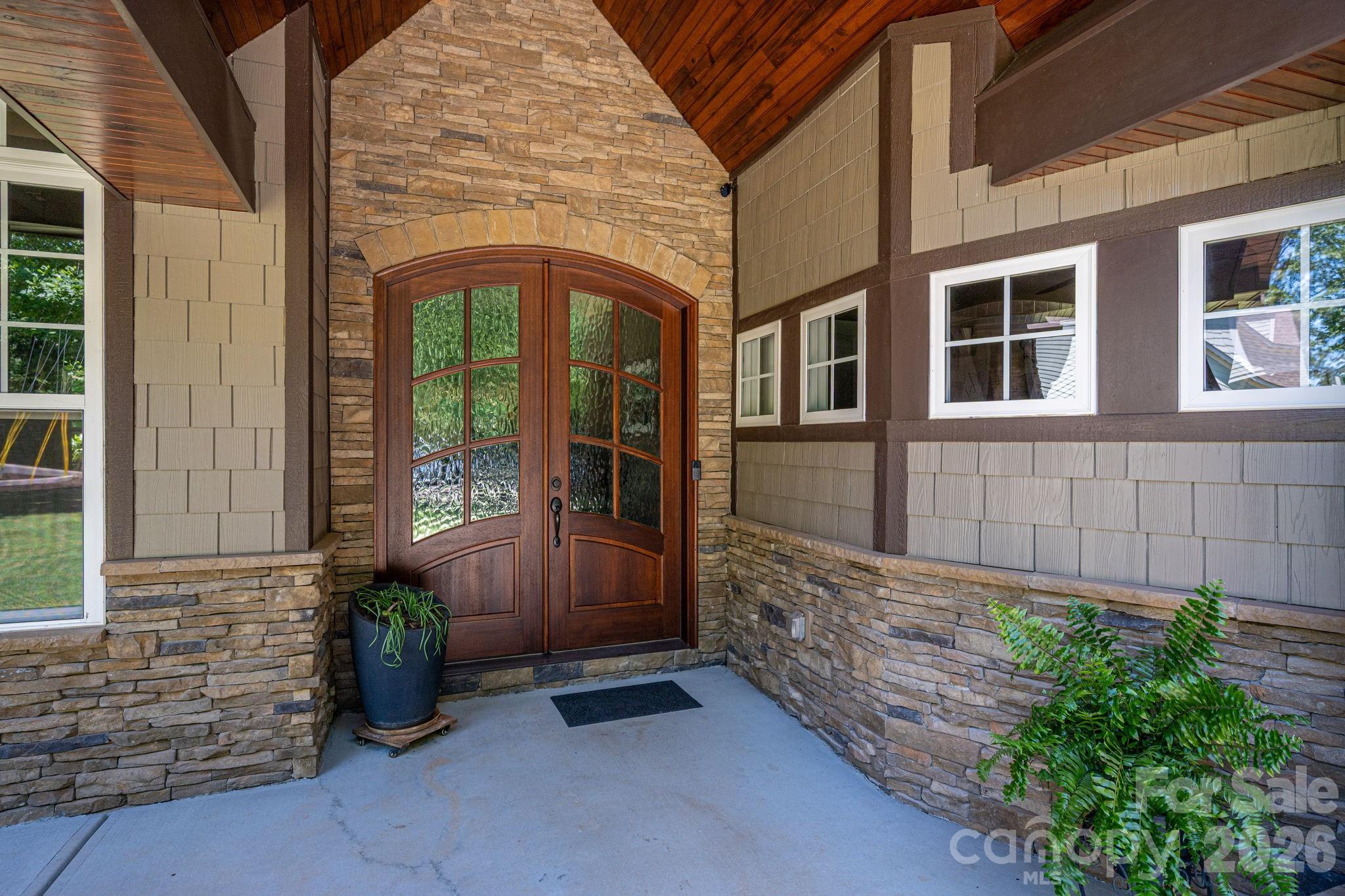 489 Evergreen Road — Lake Wylie