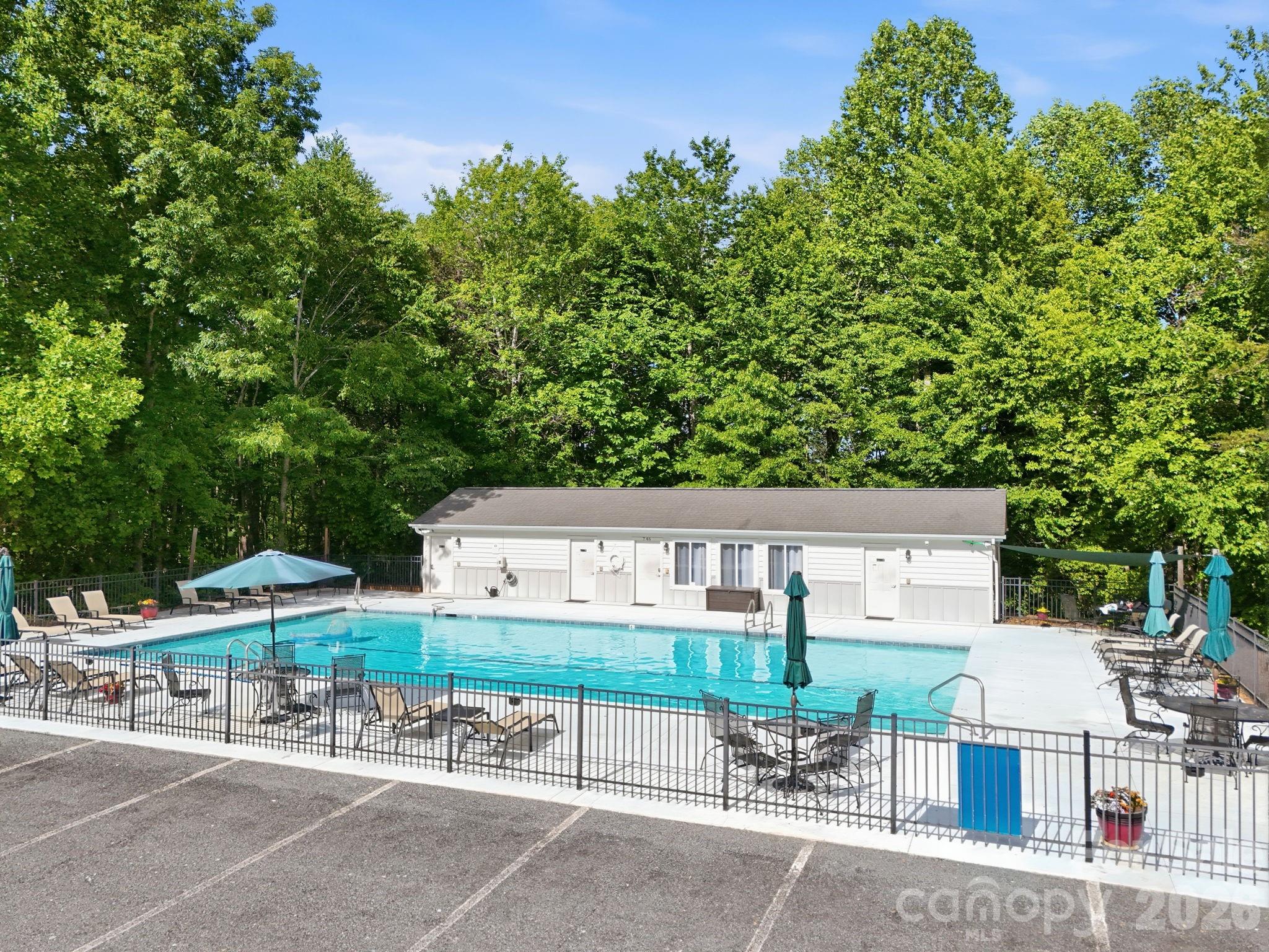 43 Smokemont Drive — Arden