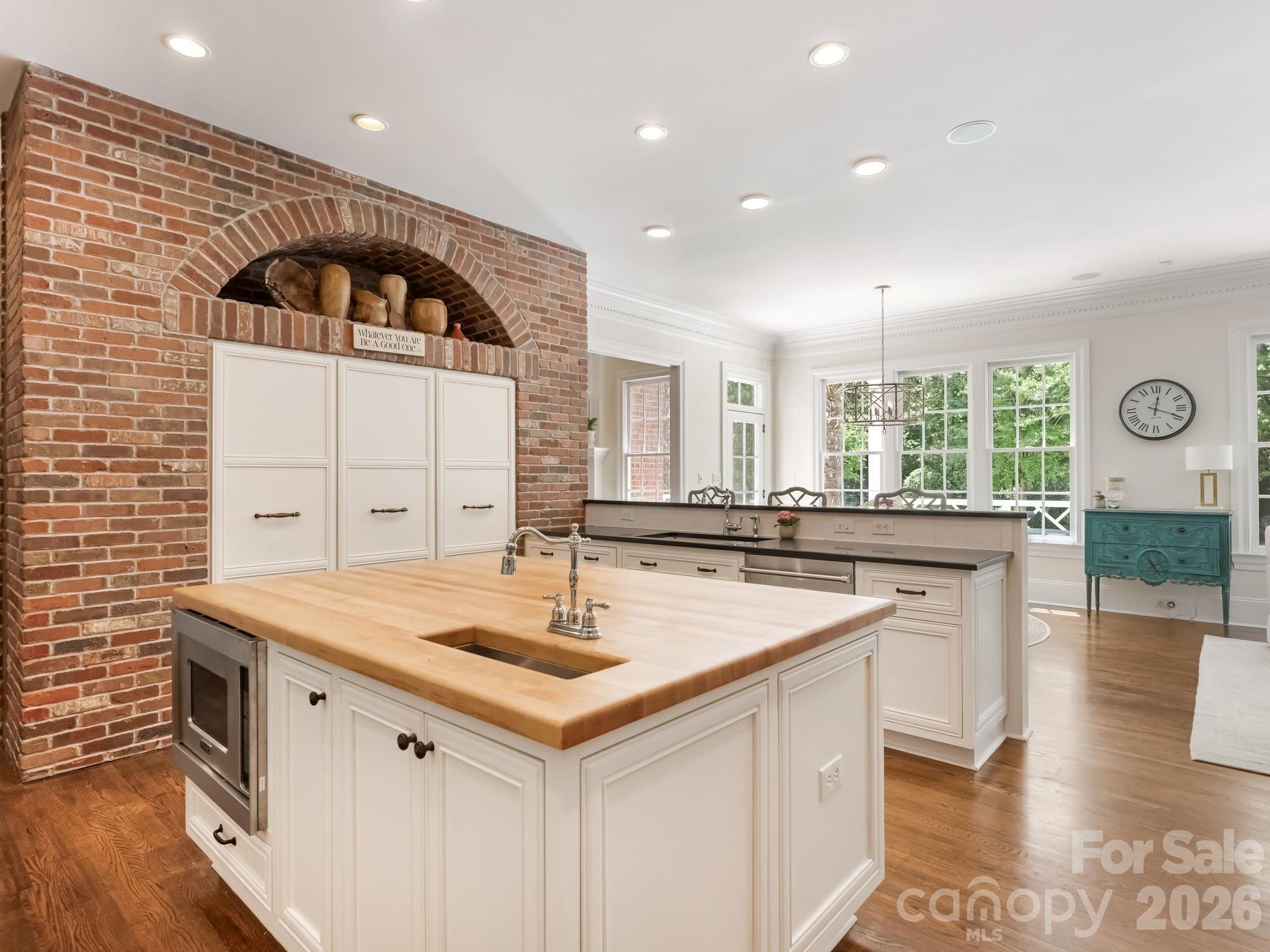 9146 Heydon Hall Circle — Charlotte