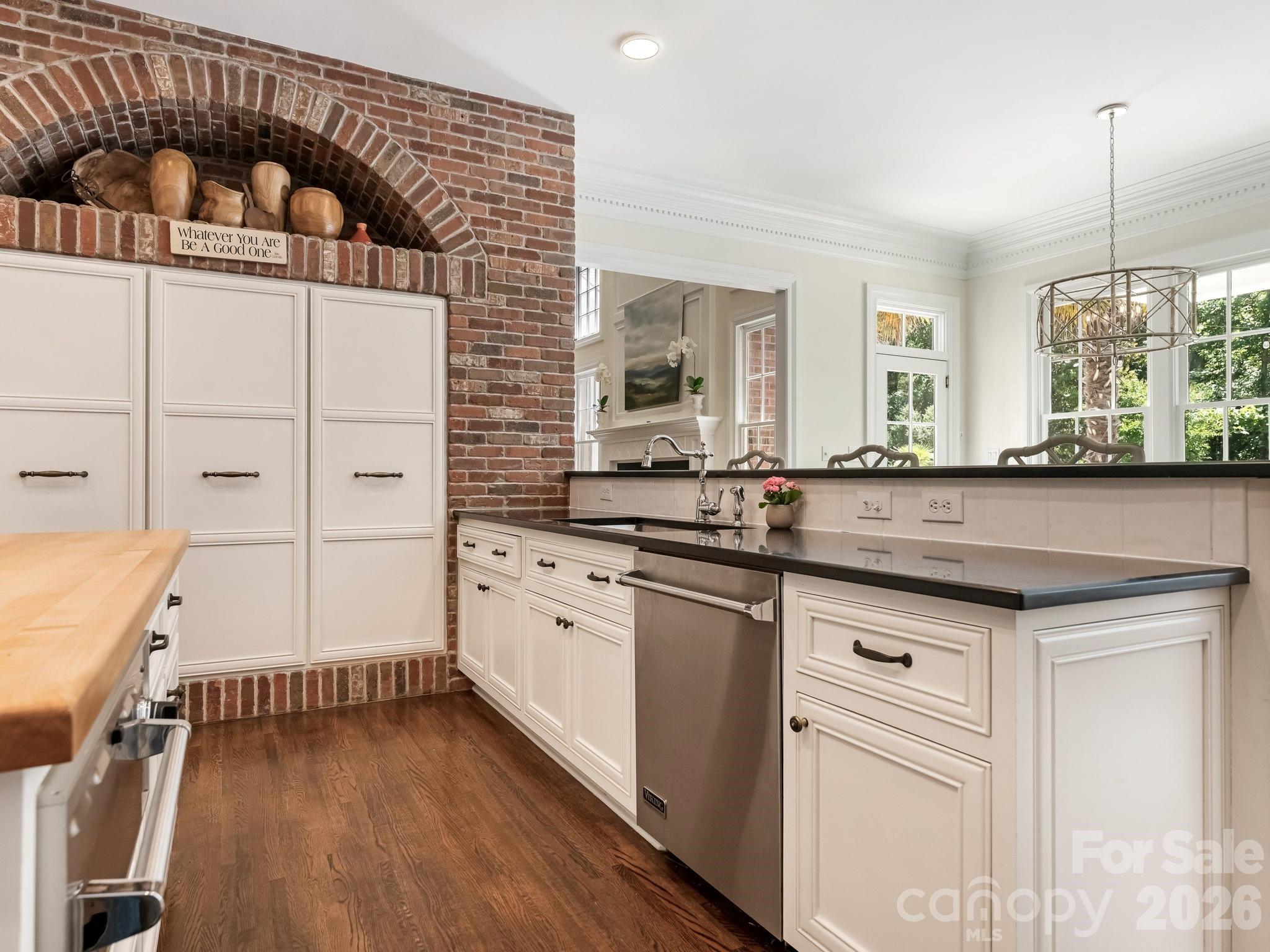 9146 Heydon Hall Circle — Charlotte