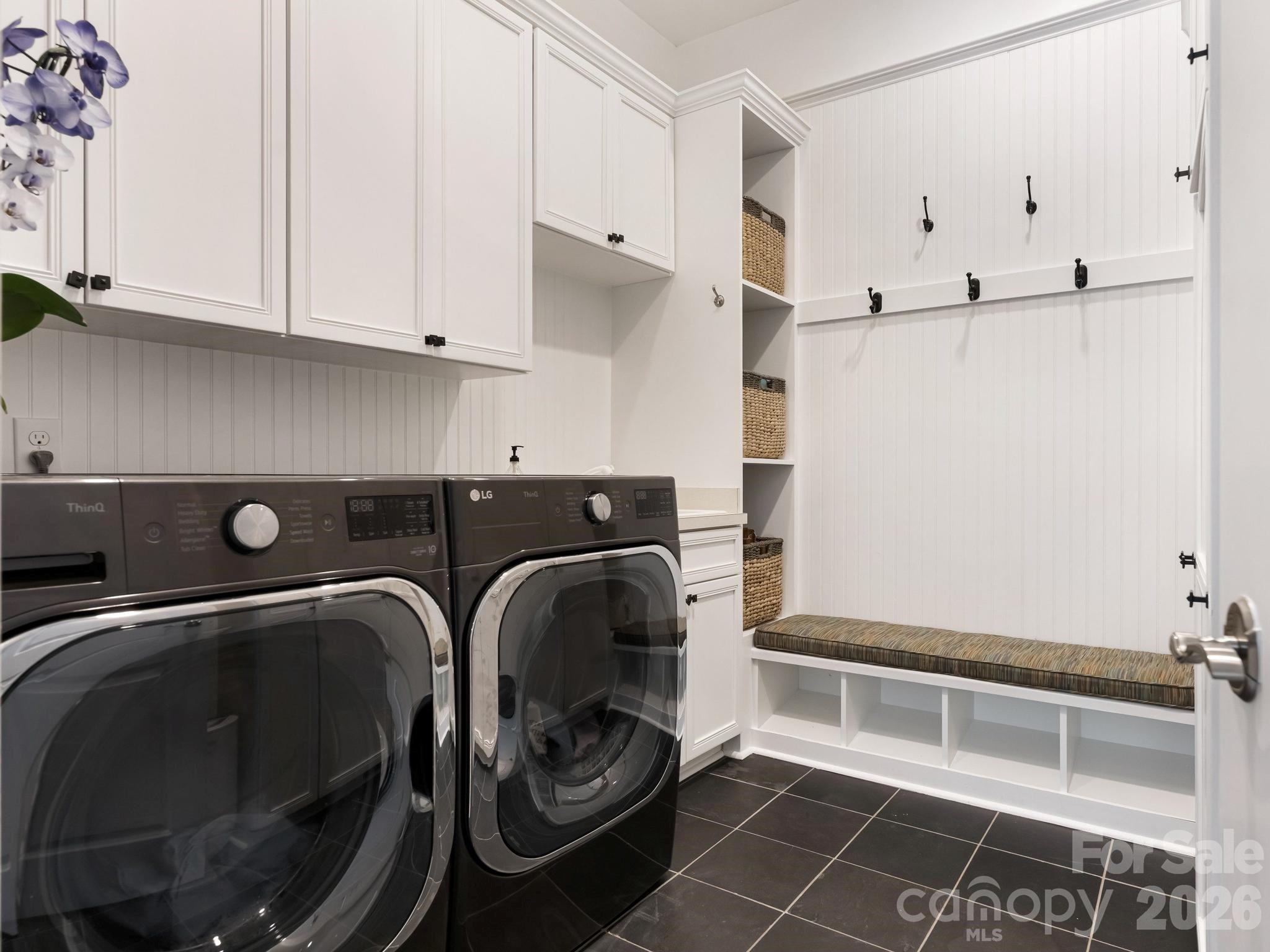 9146 Heydon Hall Circle — Charlotte