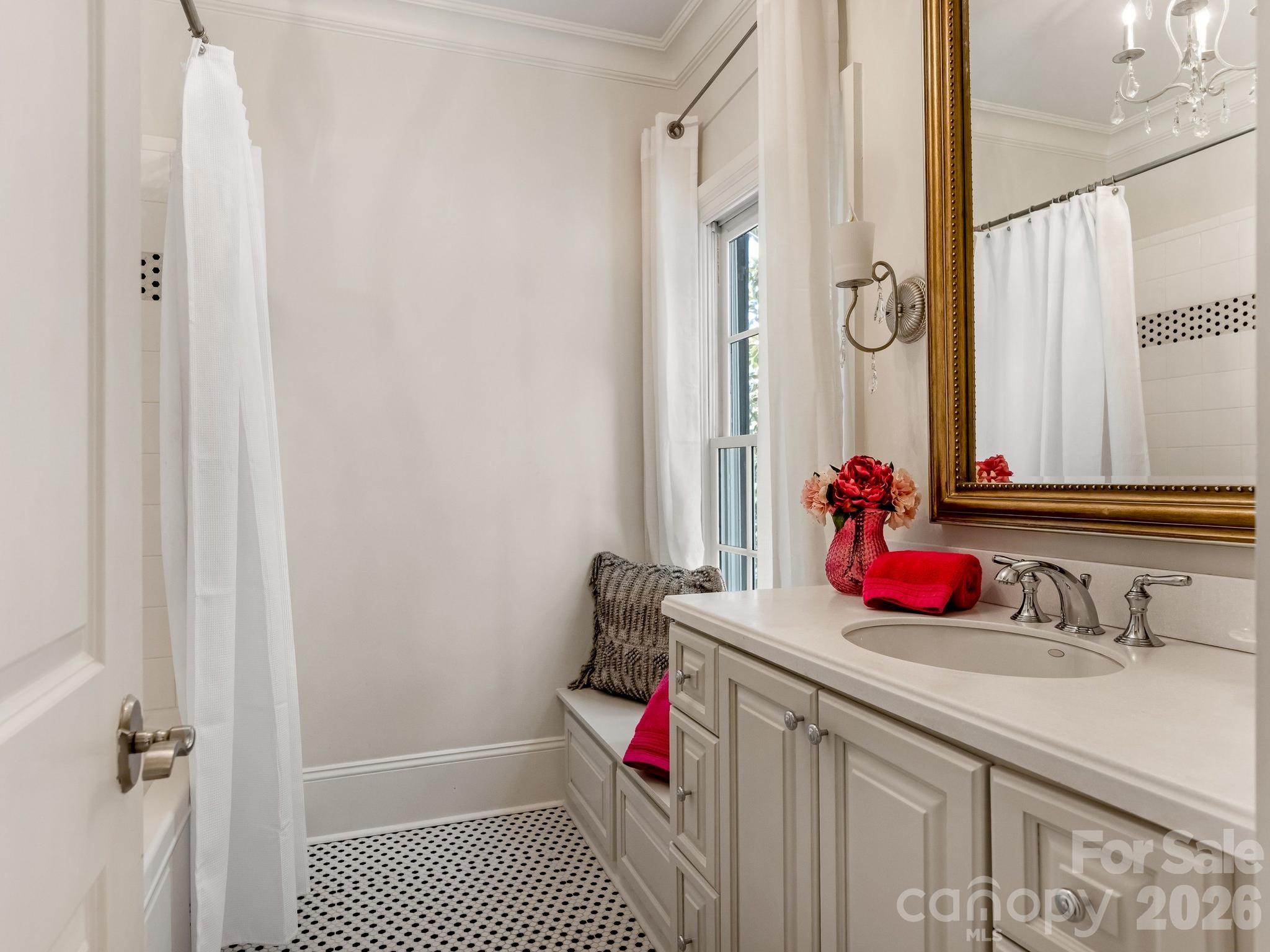 9146 Heydon Hall Circle — Charlotte