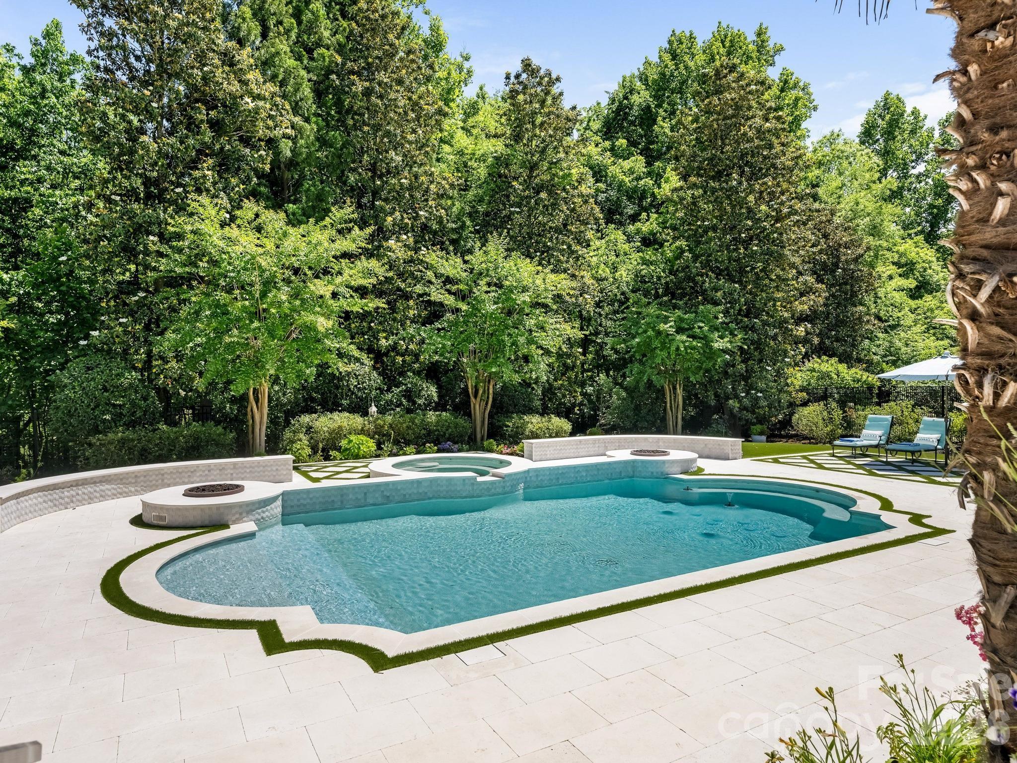 9146 Heydon Hall Circle — Charlotte