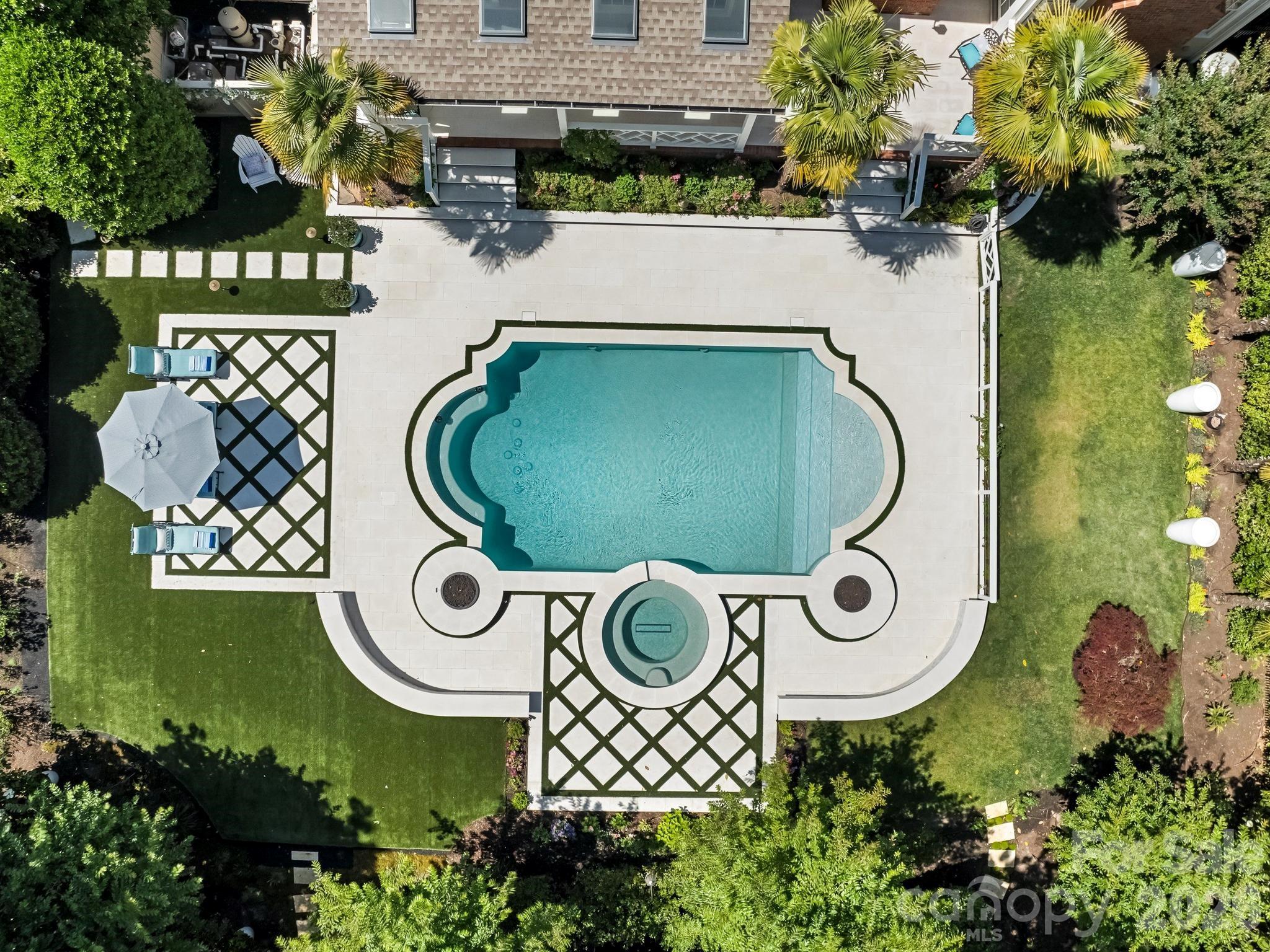 9146 Heydon Hall Circle — Charlotte