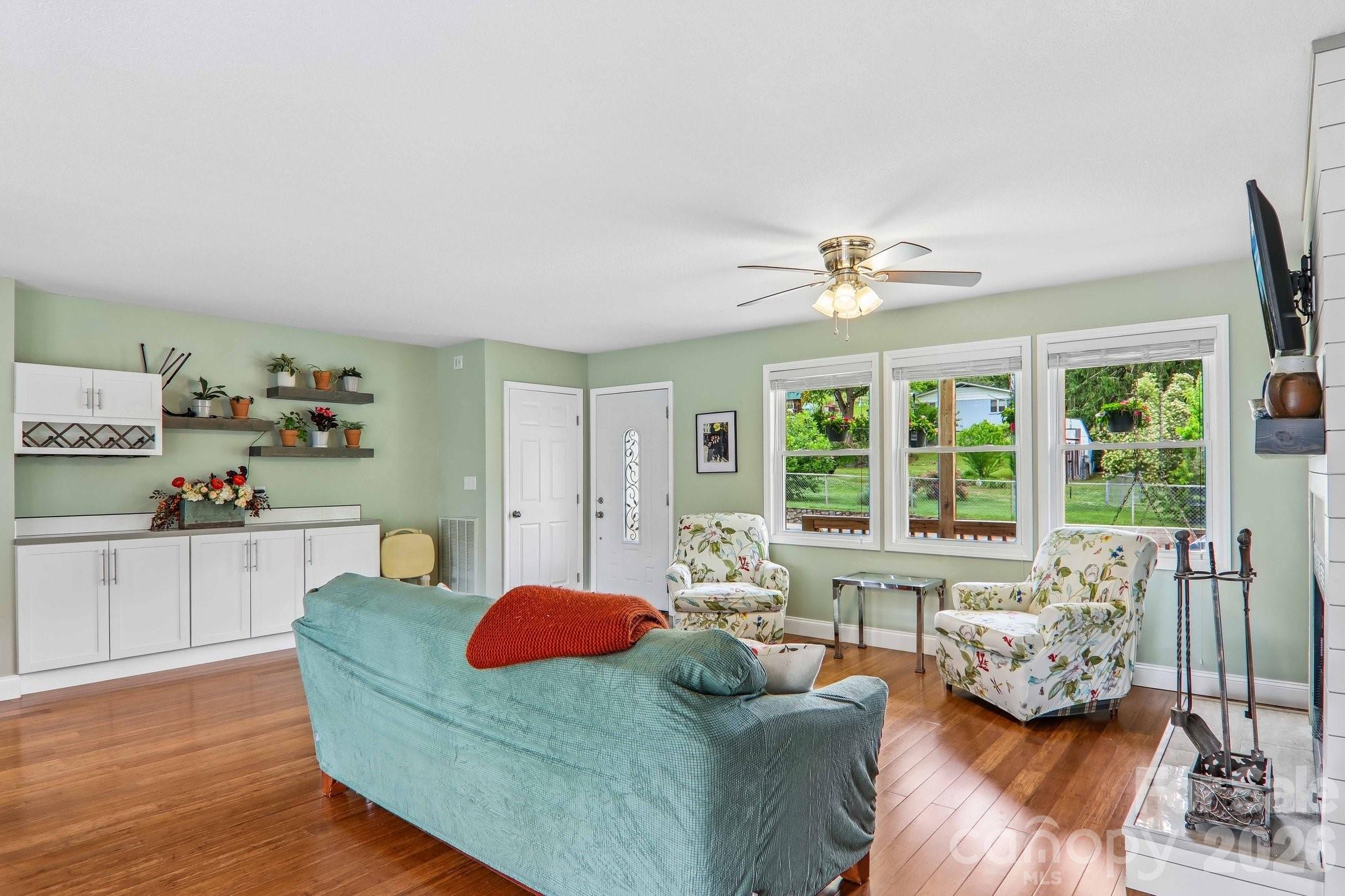 527 Trammell Avenue — Canton