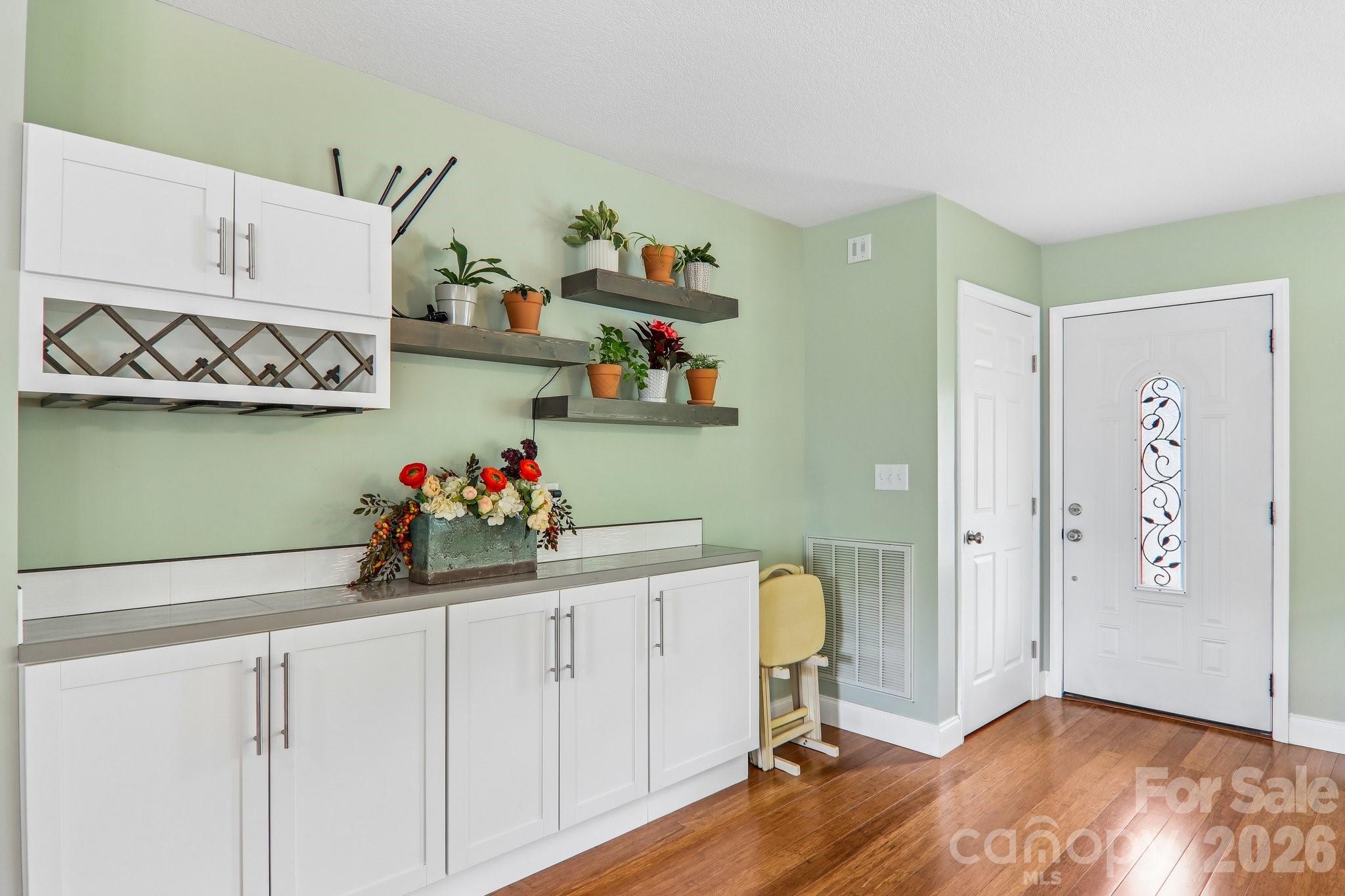 527 Trammell Avenue — Canton