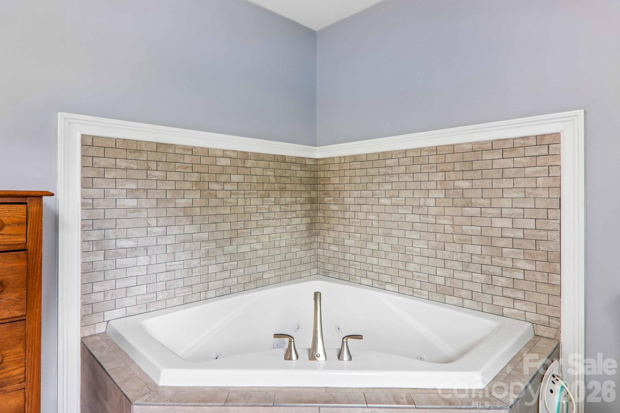 527 Trammell Avenue — Canton