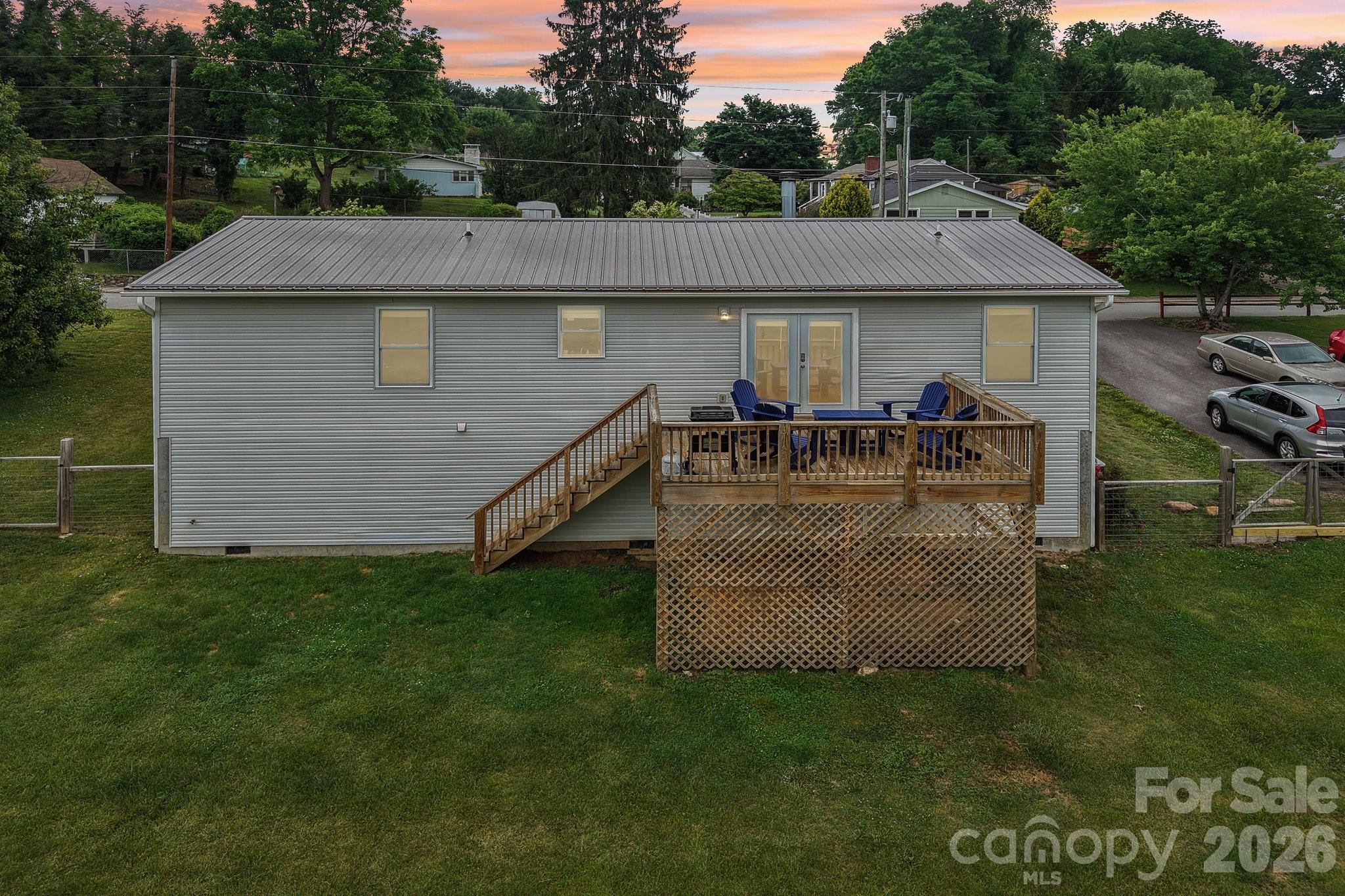 527 Trammell Avenue — Canton