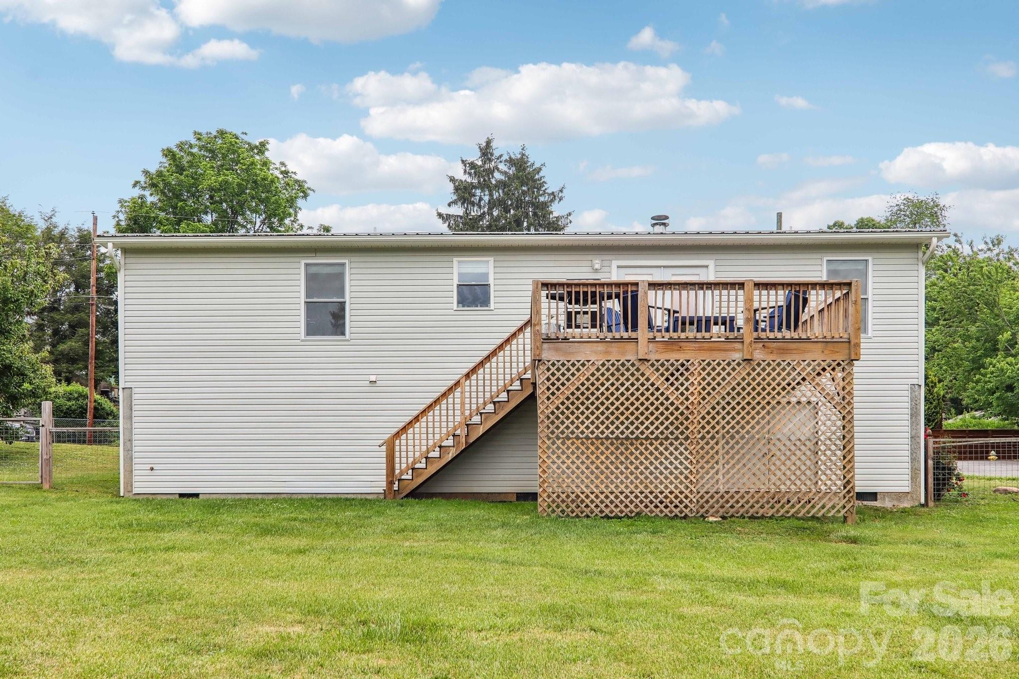527 Trammell Avenue — Canton