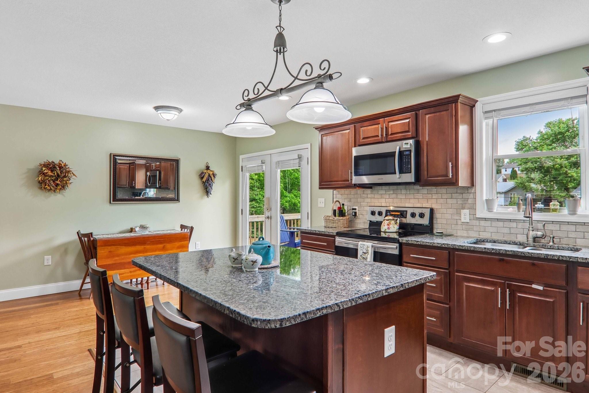 527 Trammell Avenue — Canton