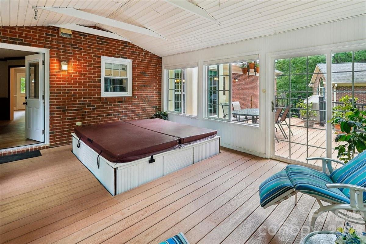 6721 Southby Court — Charlotte