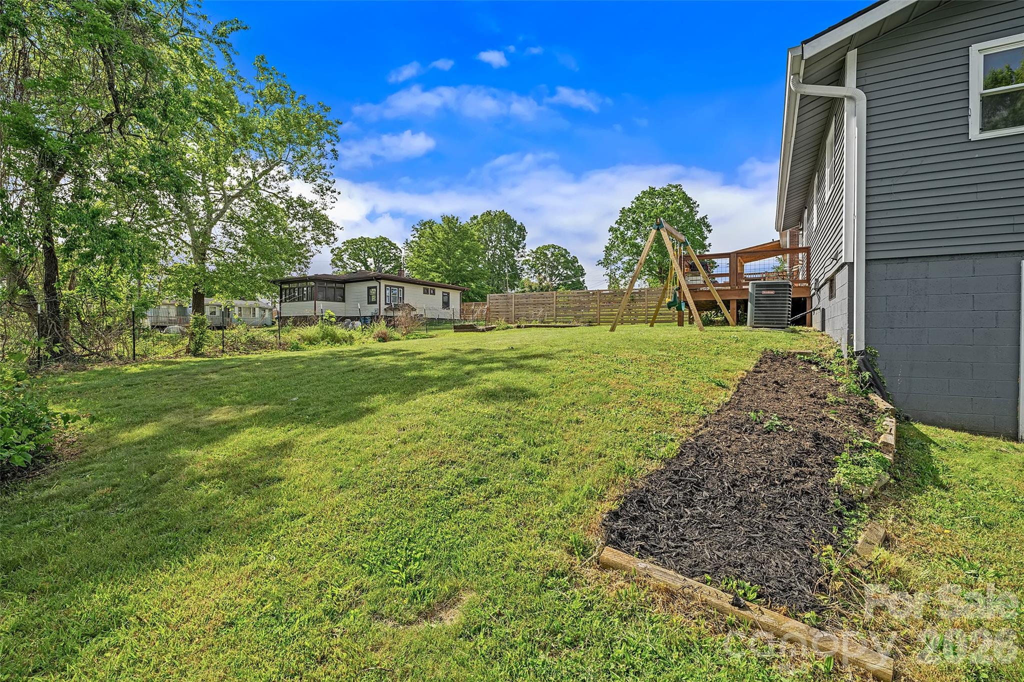 708 Prince Drive — Hendersonville