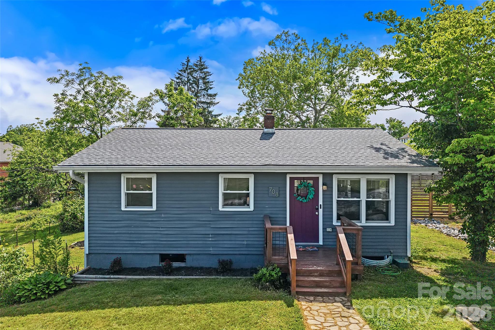 708 Prince Drive — Hendersonville