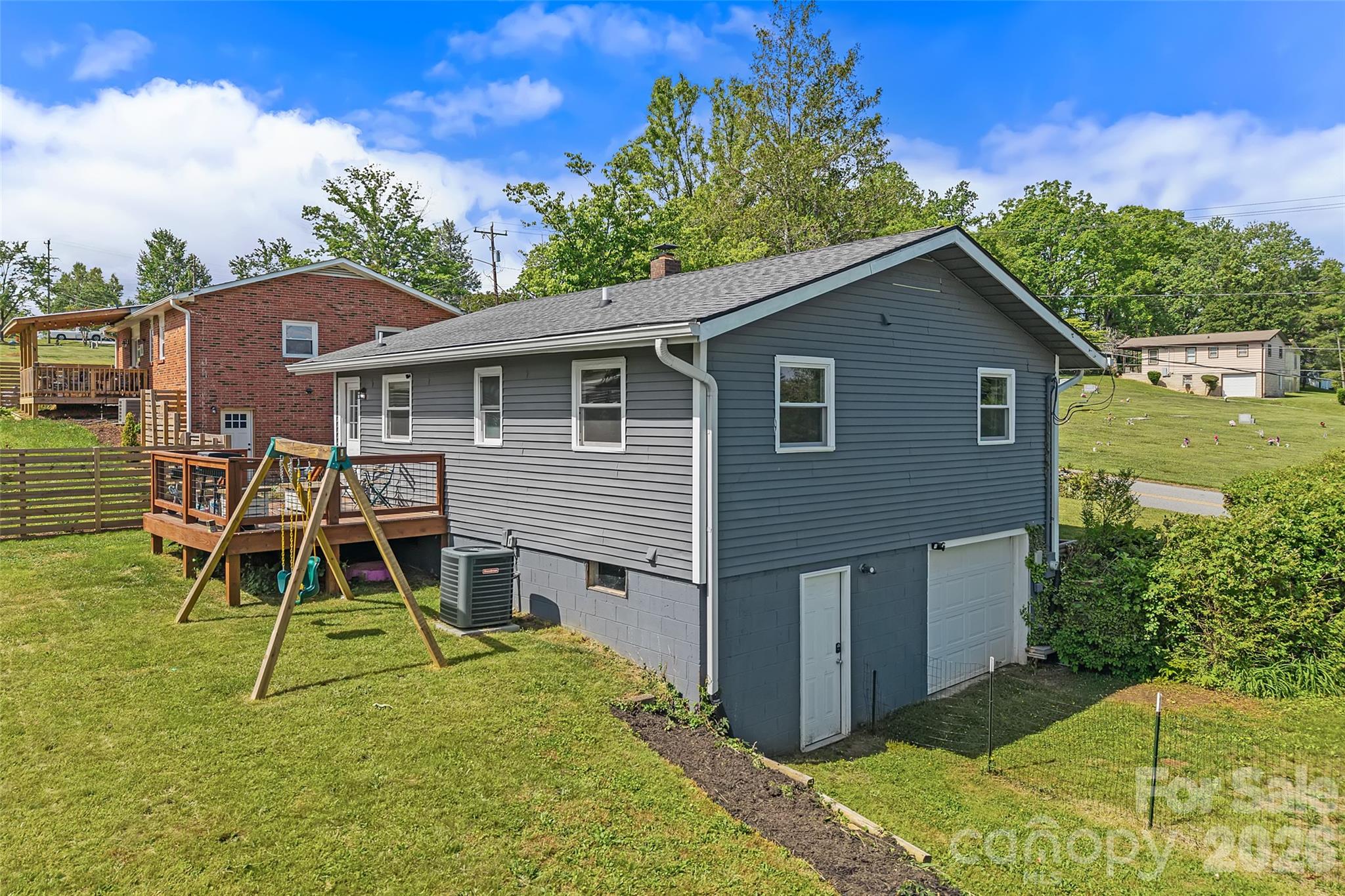 708 Prince Drive — Hendersonville
