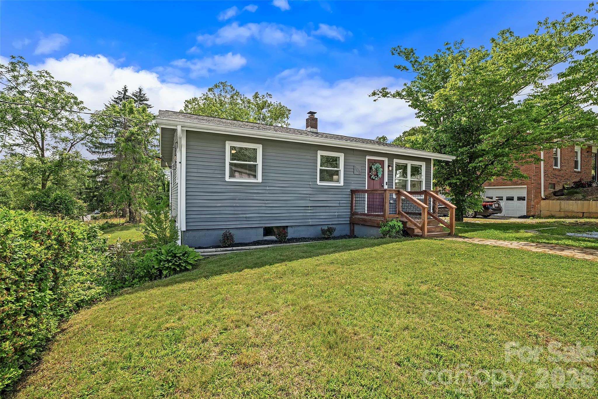 708 Prince Drive — Hendersonville