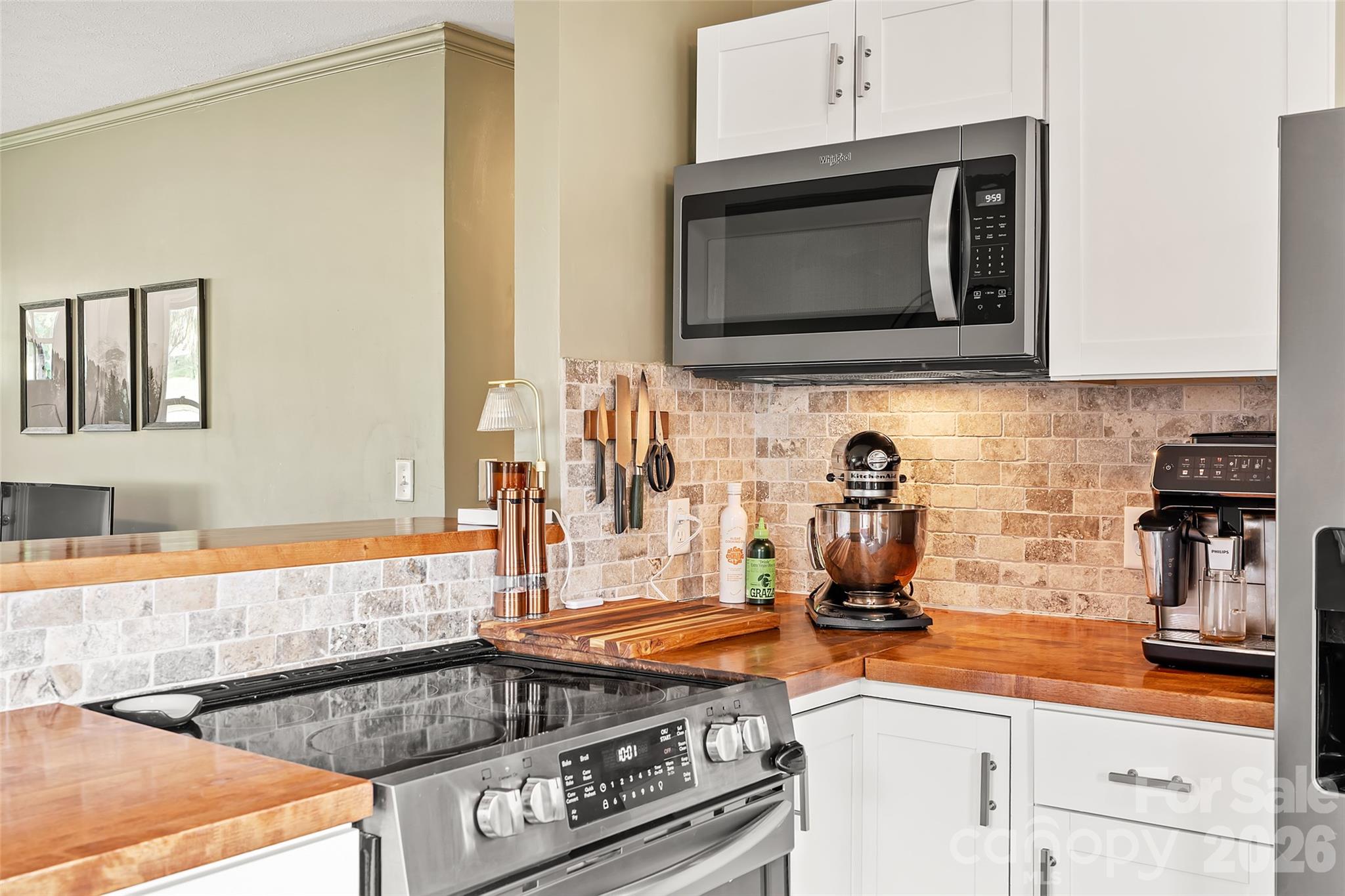 708 Prince Drive — Hendersonville