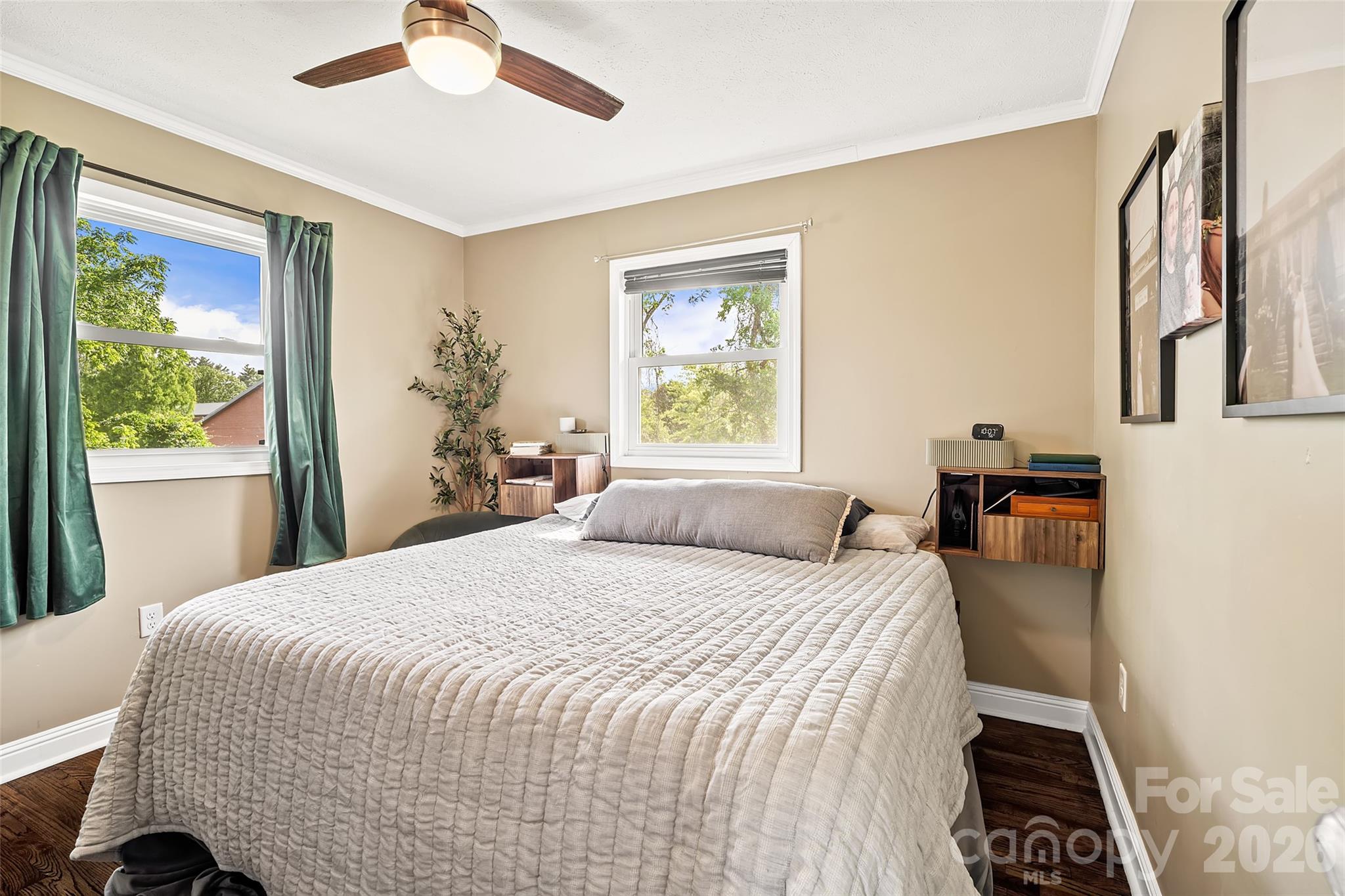 708 Prince Drive — Hendersonville