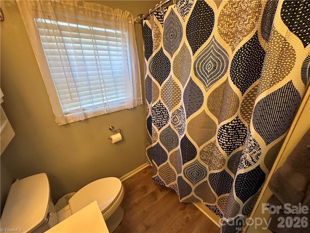 112 N Cardinal Drive — New London