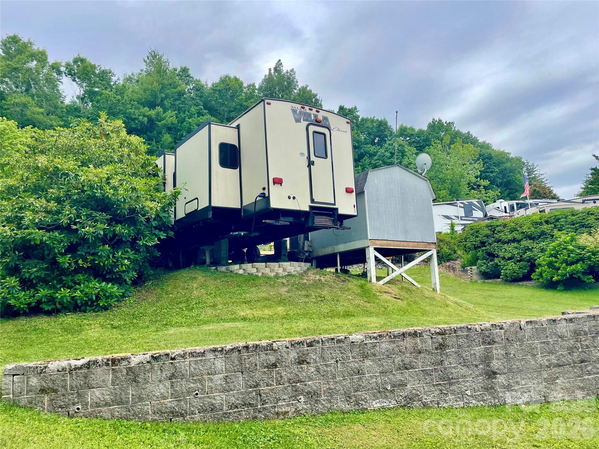 226 Saddle Ridge Drive — Ennice