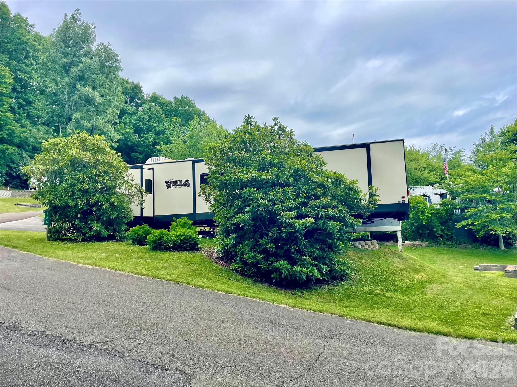 226 Saddle Ridge Drive — Ennice