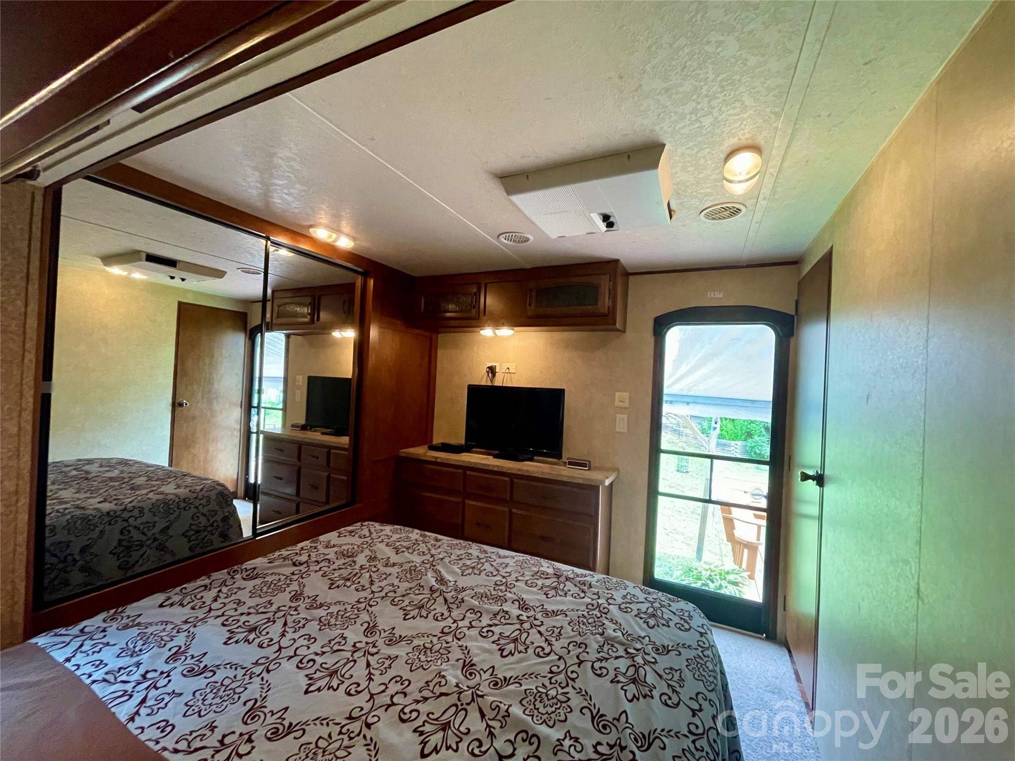 226 Saddle Ridge Drive — Ennice