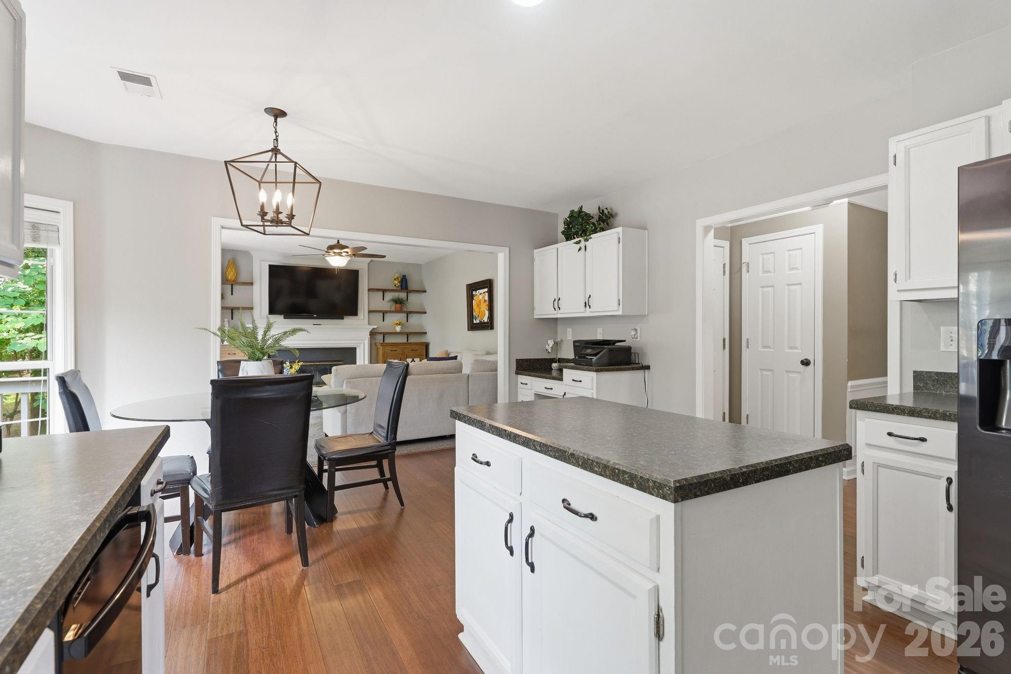 4219 Beauvista Drive — Charlotte